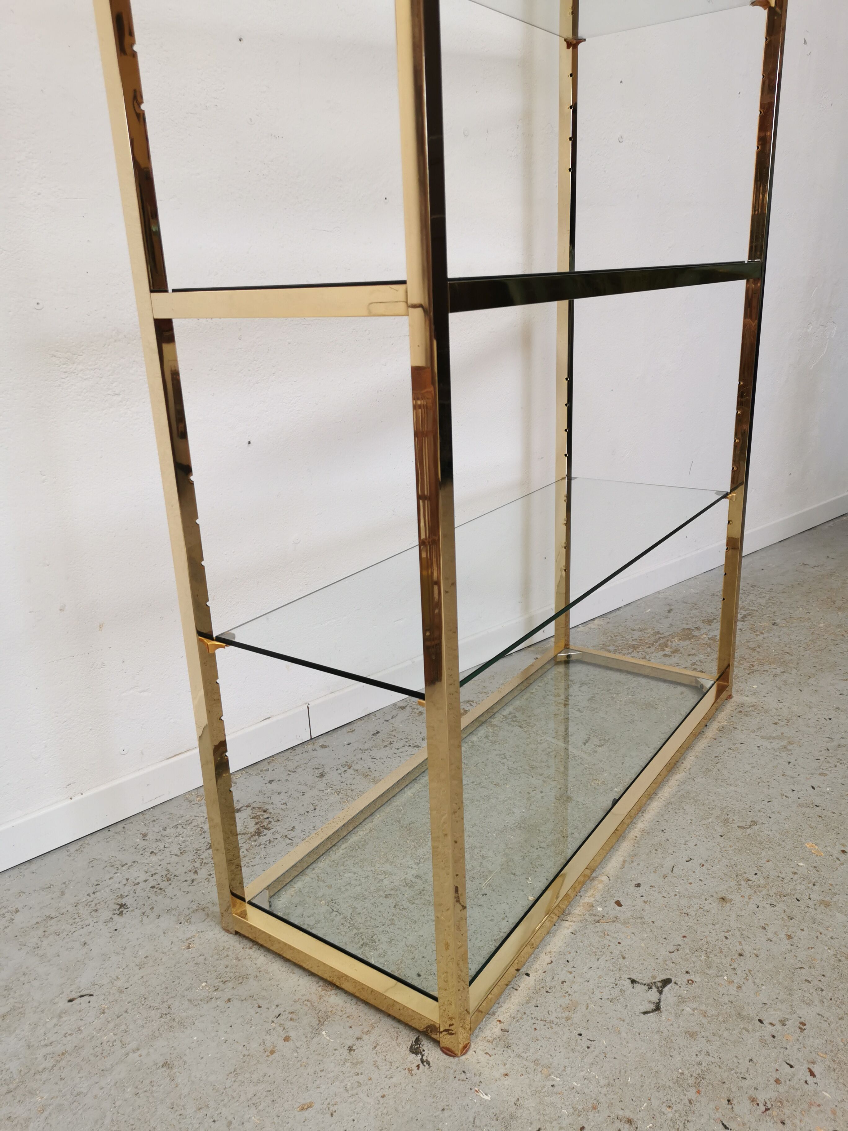 Shelf vintage brass gilded design 1970