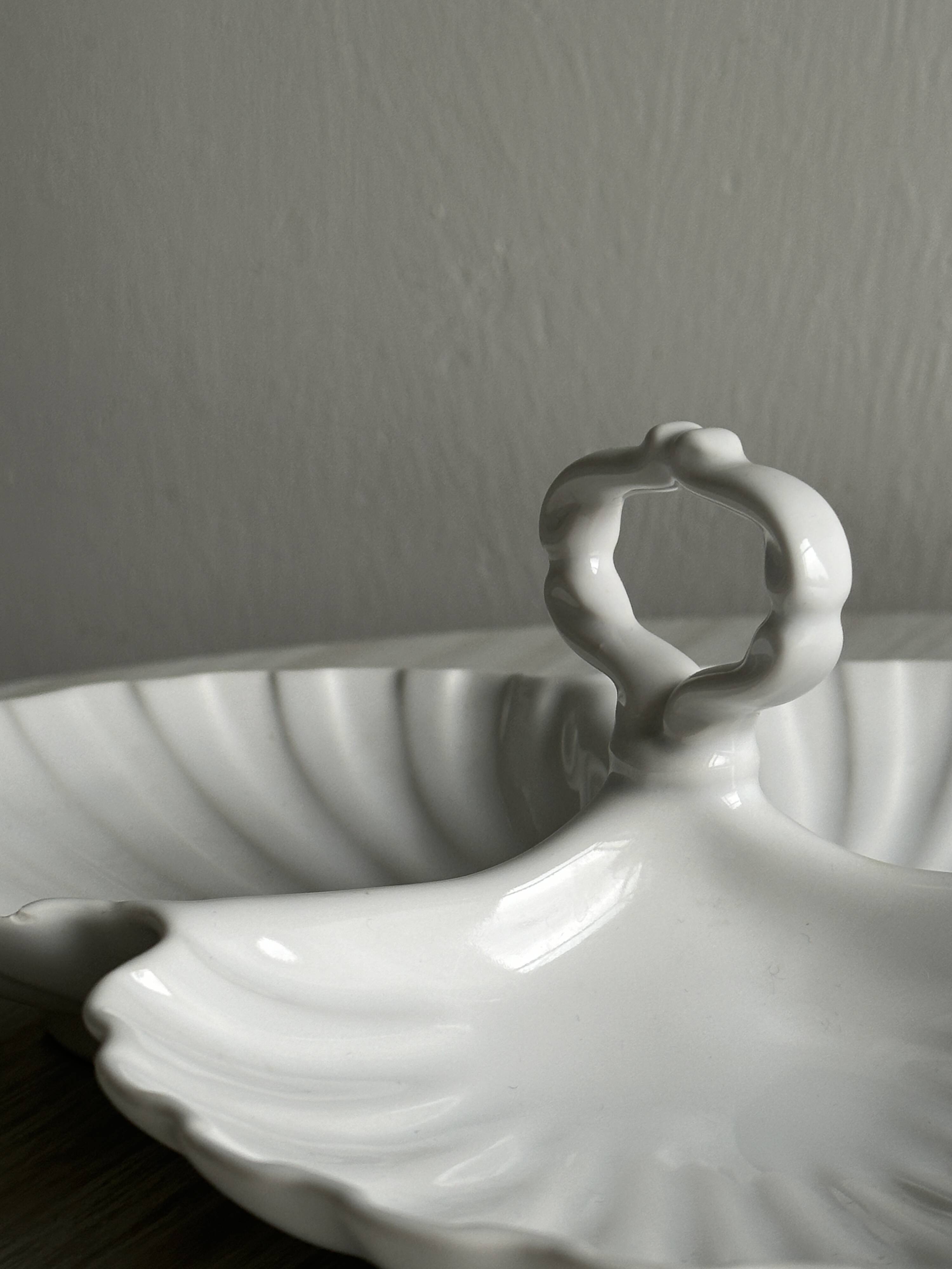 3-compartment white porcelain dish