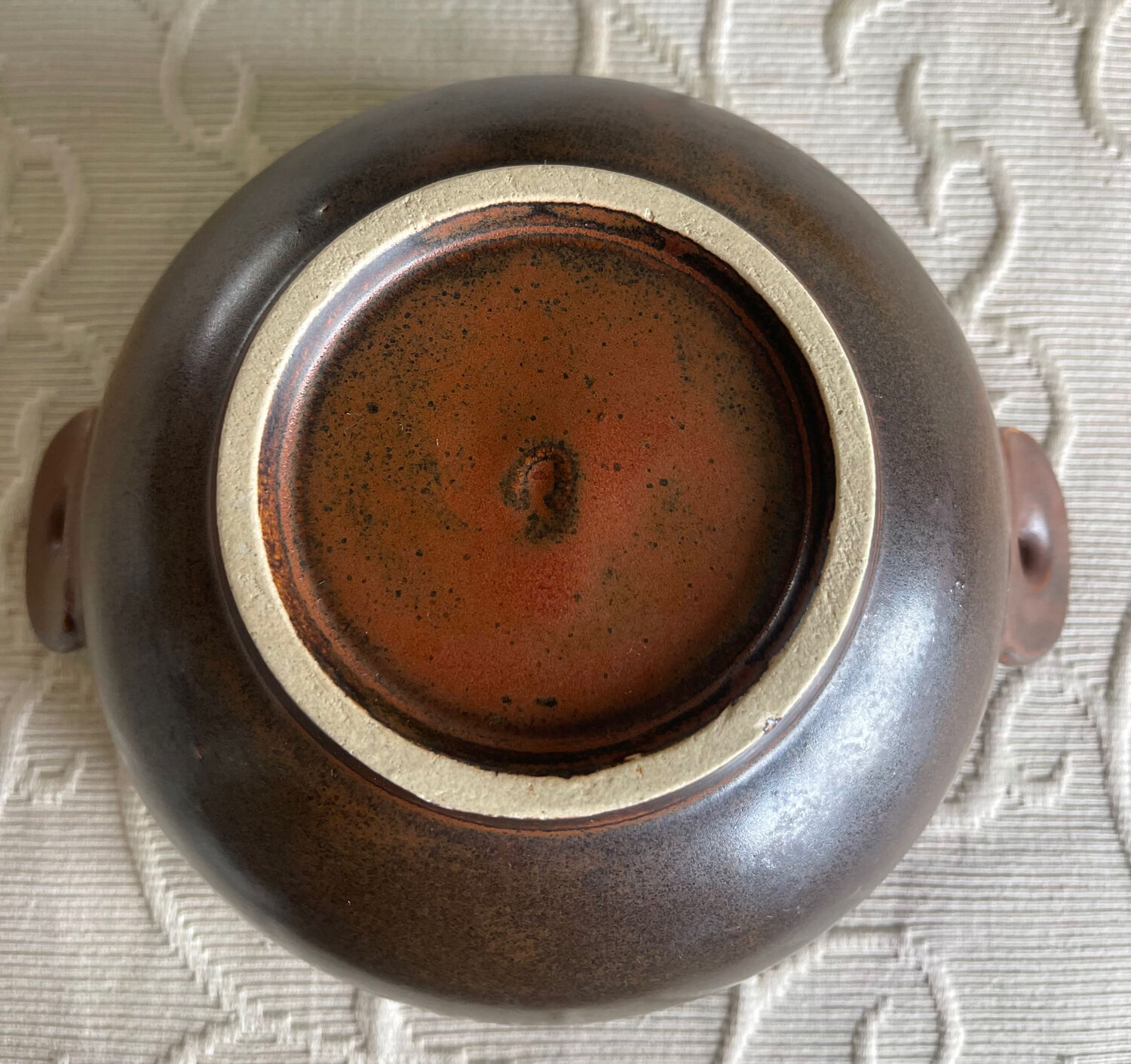 Duo of artisanal stoneware bowls