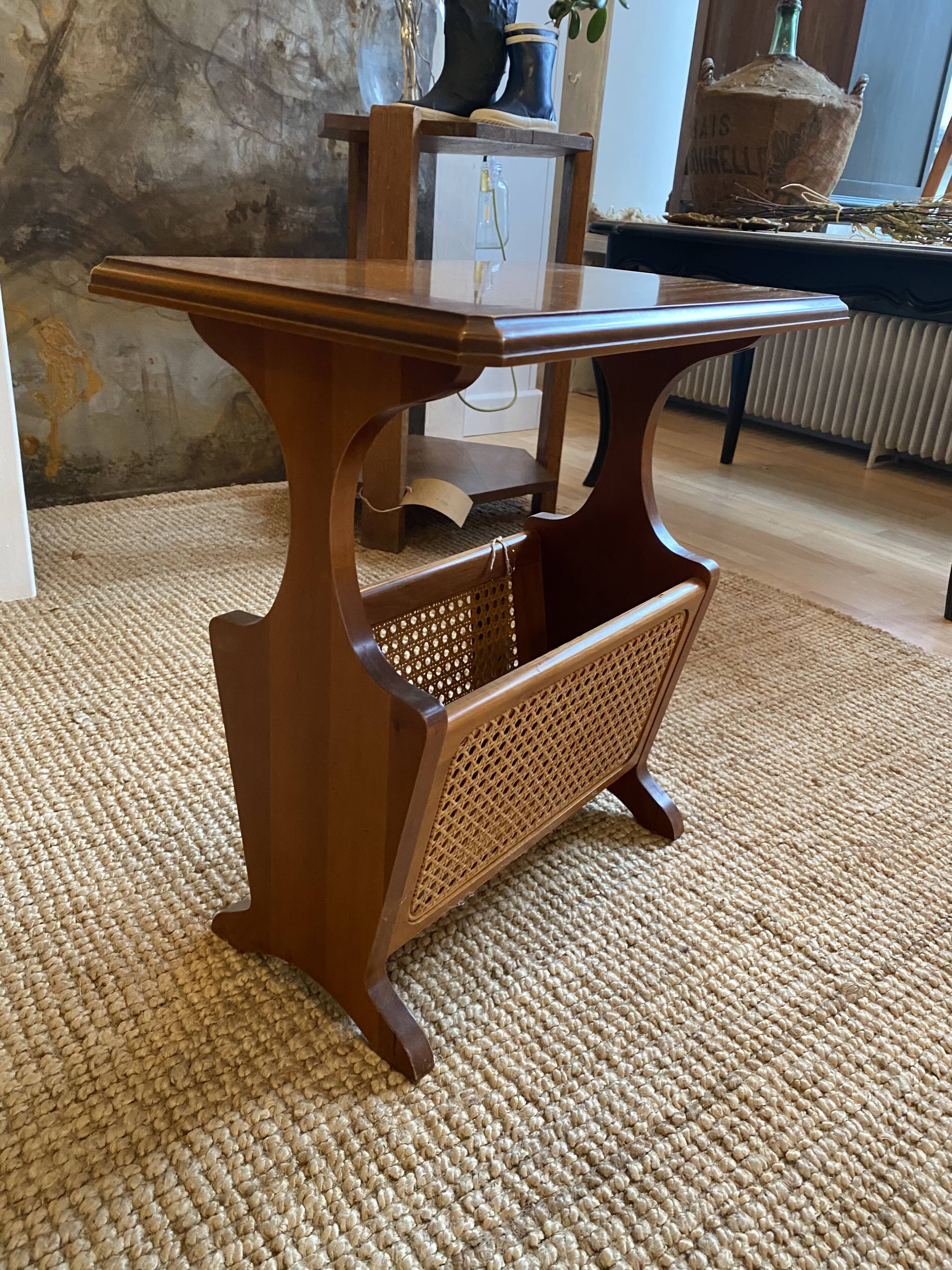 Wood and canning magazine holder