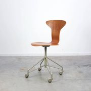 1st edition 'Mosquito' swivel desk chair by Arne Jacobsen for Fritz Hansen, 1955