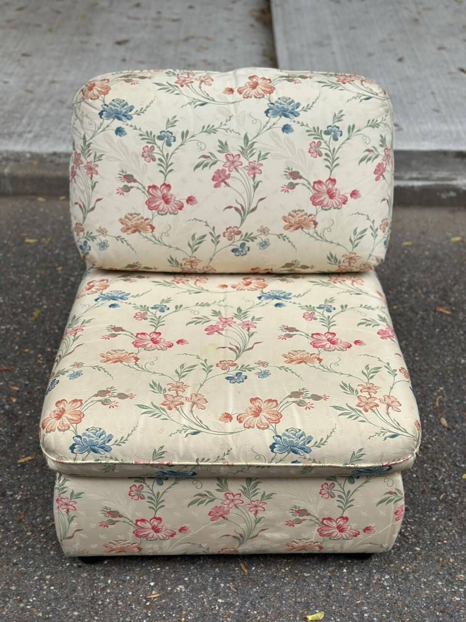 2 modular vintage bench armchairs with floral pattern – Cottage Style
