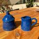 Sucrier et pot à lait bleu en céramique