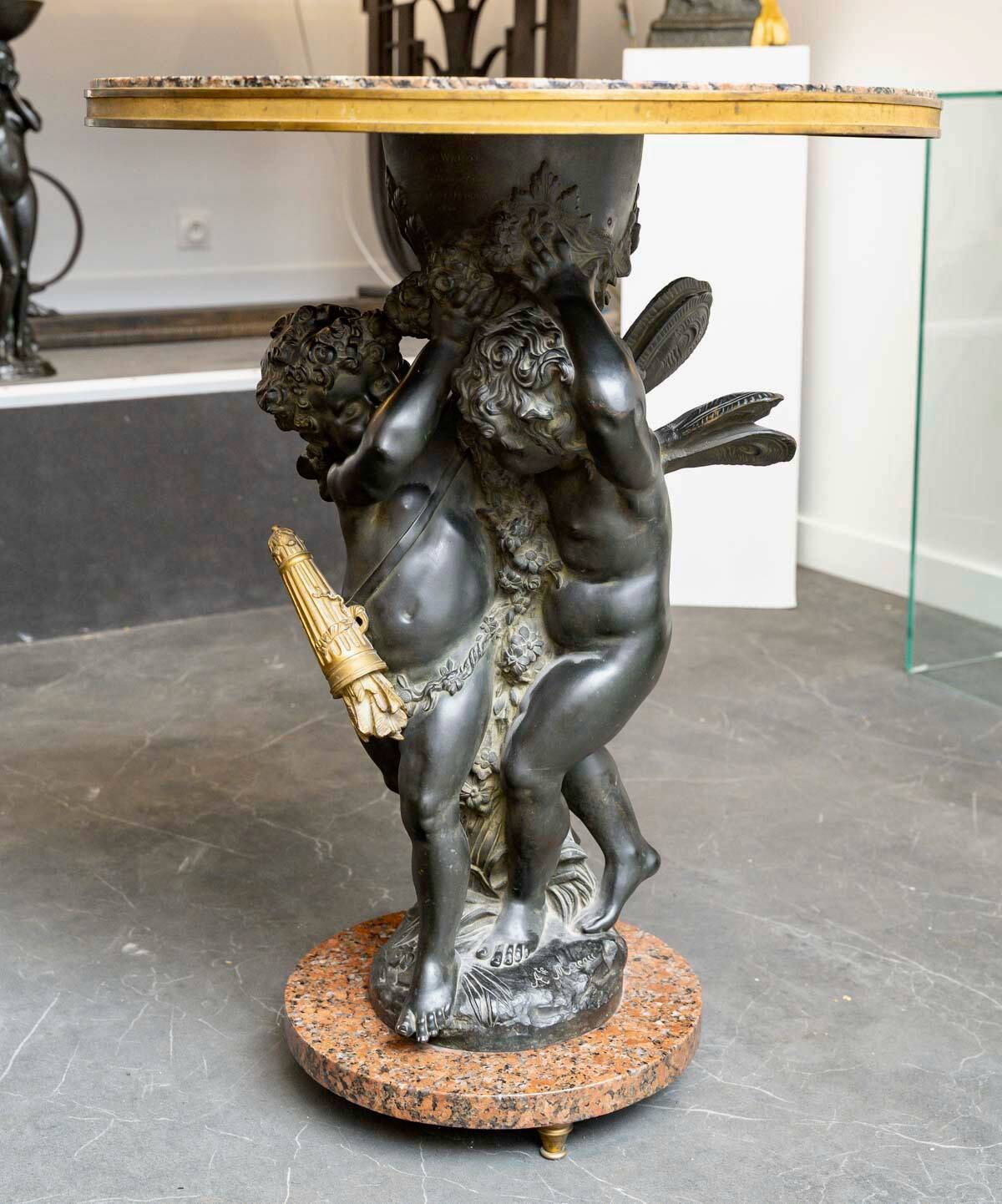 Guéridon en bronze et marbre, Psyché et Cupidon, Auguste Moreau (1834-1917)