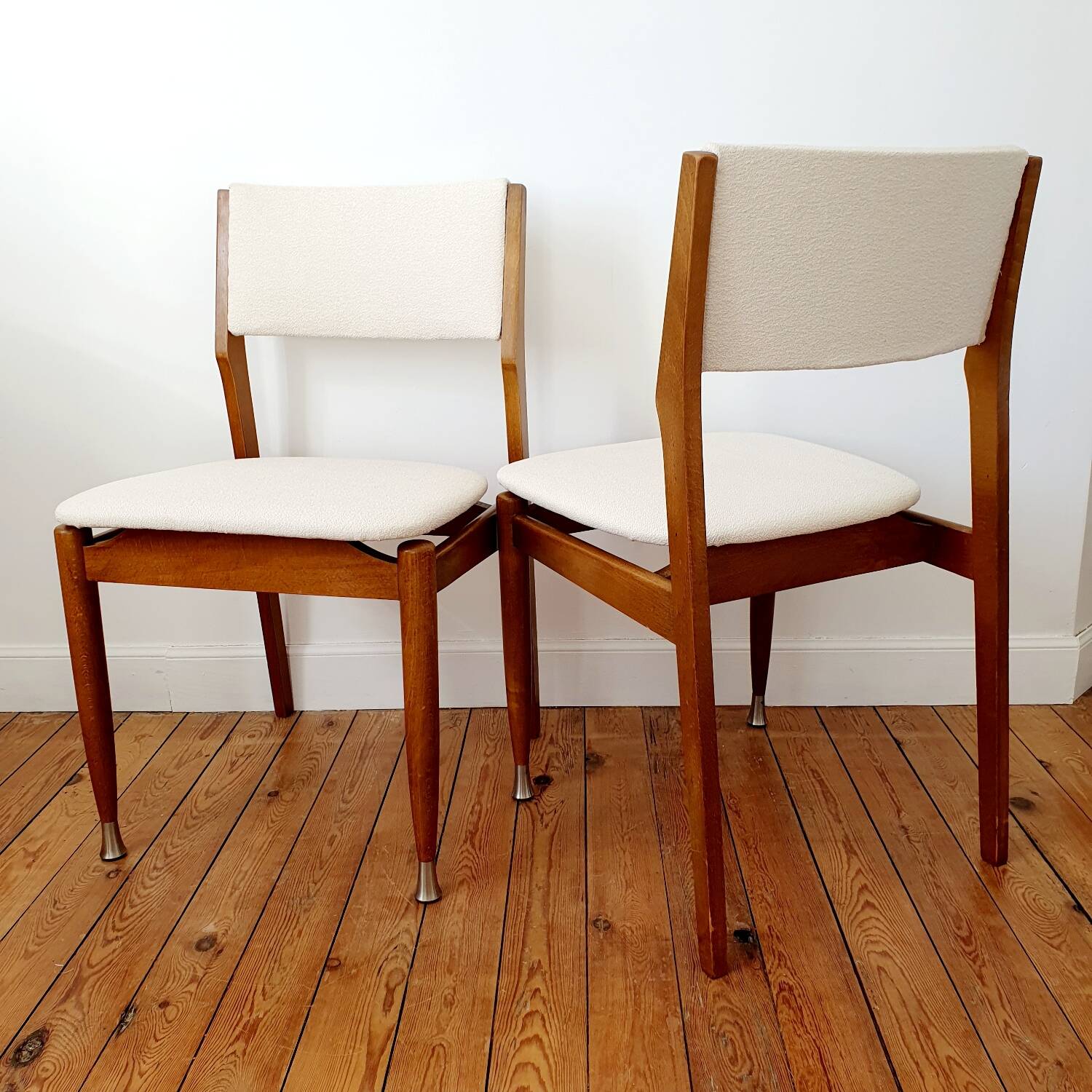 Paire de chaises années 50