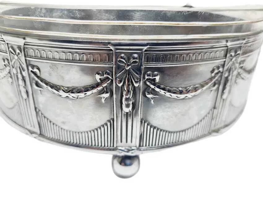BLO France platter/basket in eclectic style