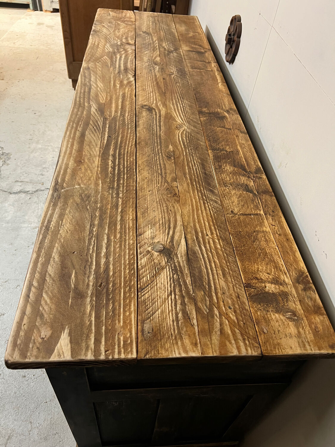 Former large drugstore counter