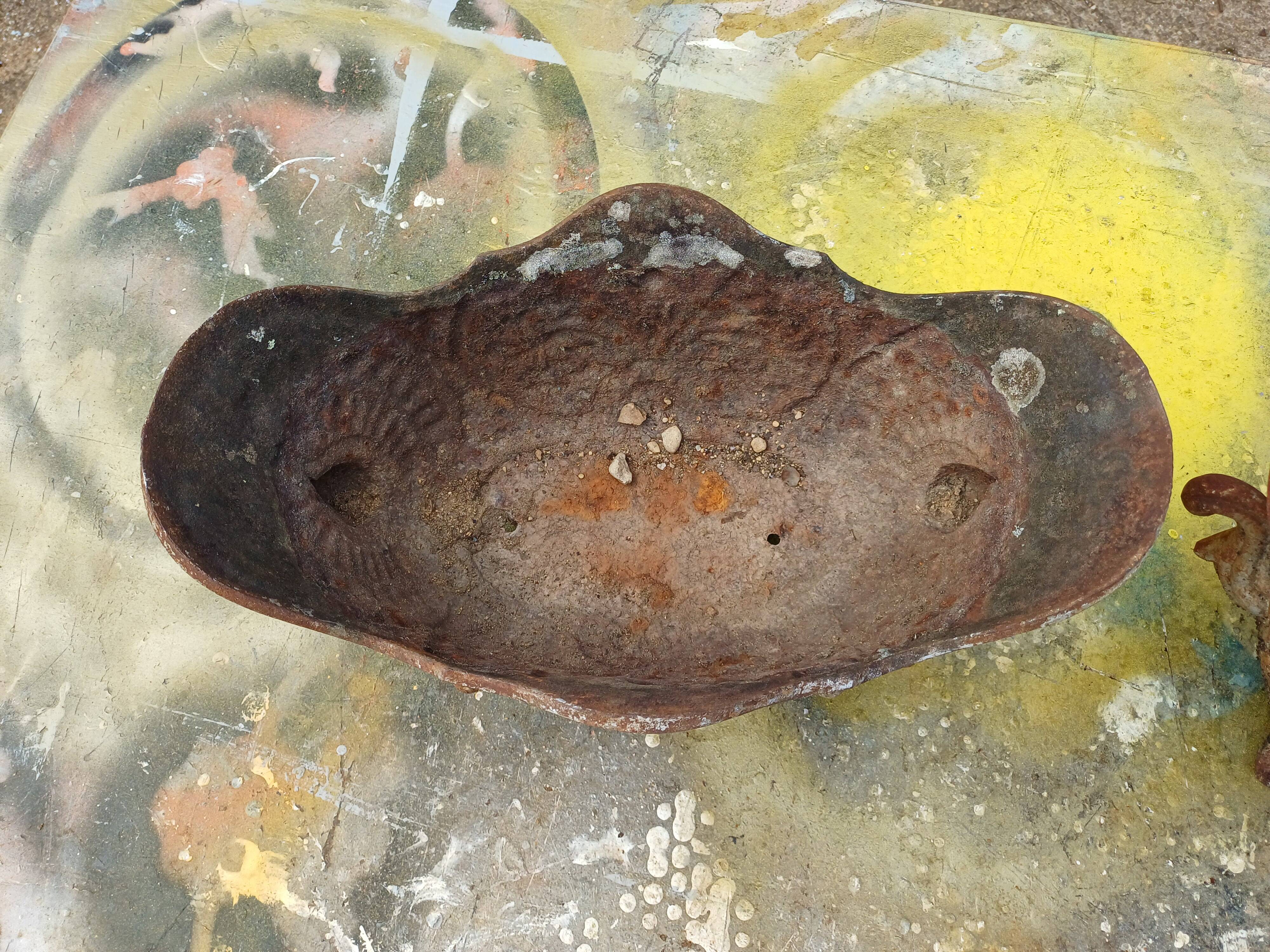 Pair of enamelled cast iron planters from 1900 from Charleville-Mézières