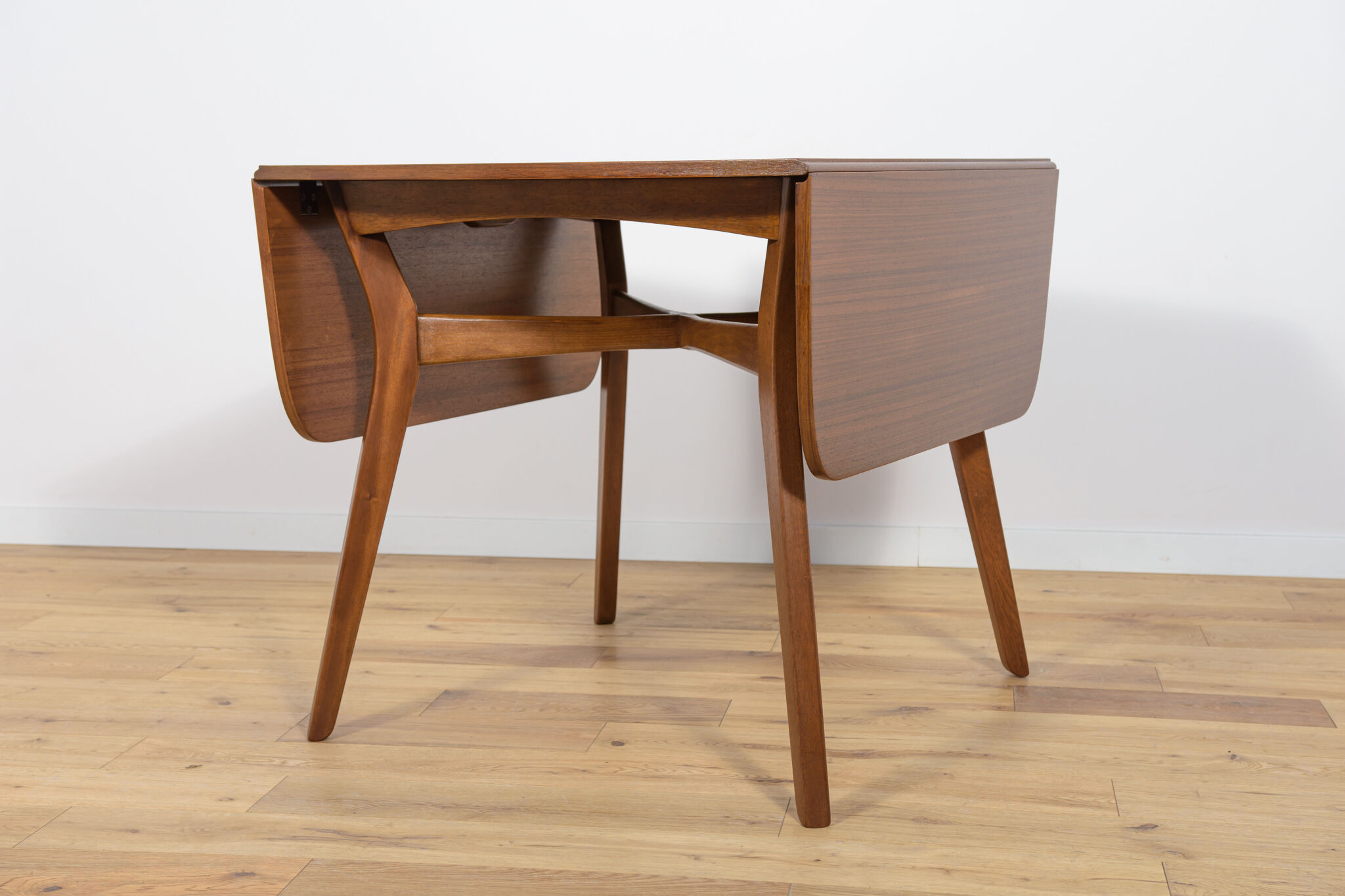 Butterfly Dining Table from G-Plan, 1960s