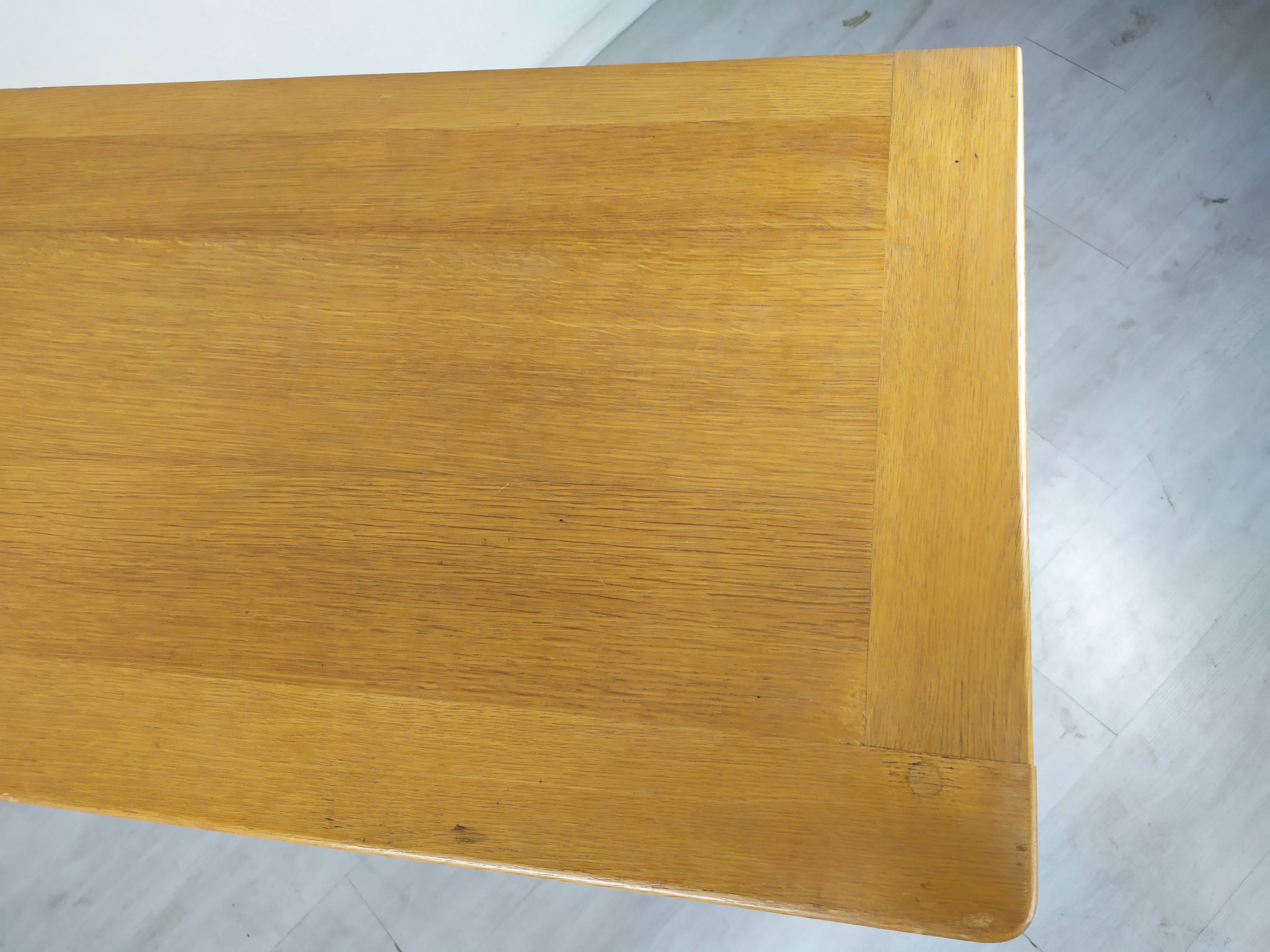 Vintage oak chest of drawers