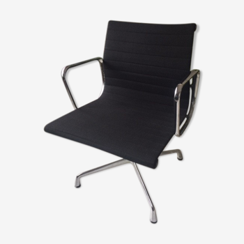 Vitra EA107 office chair