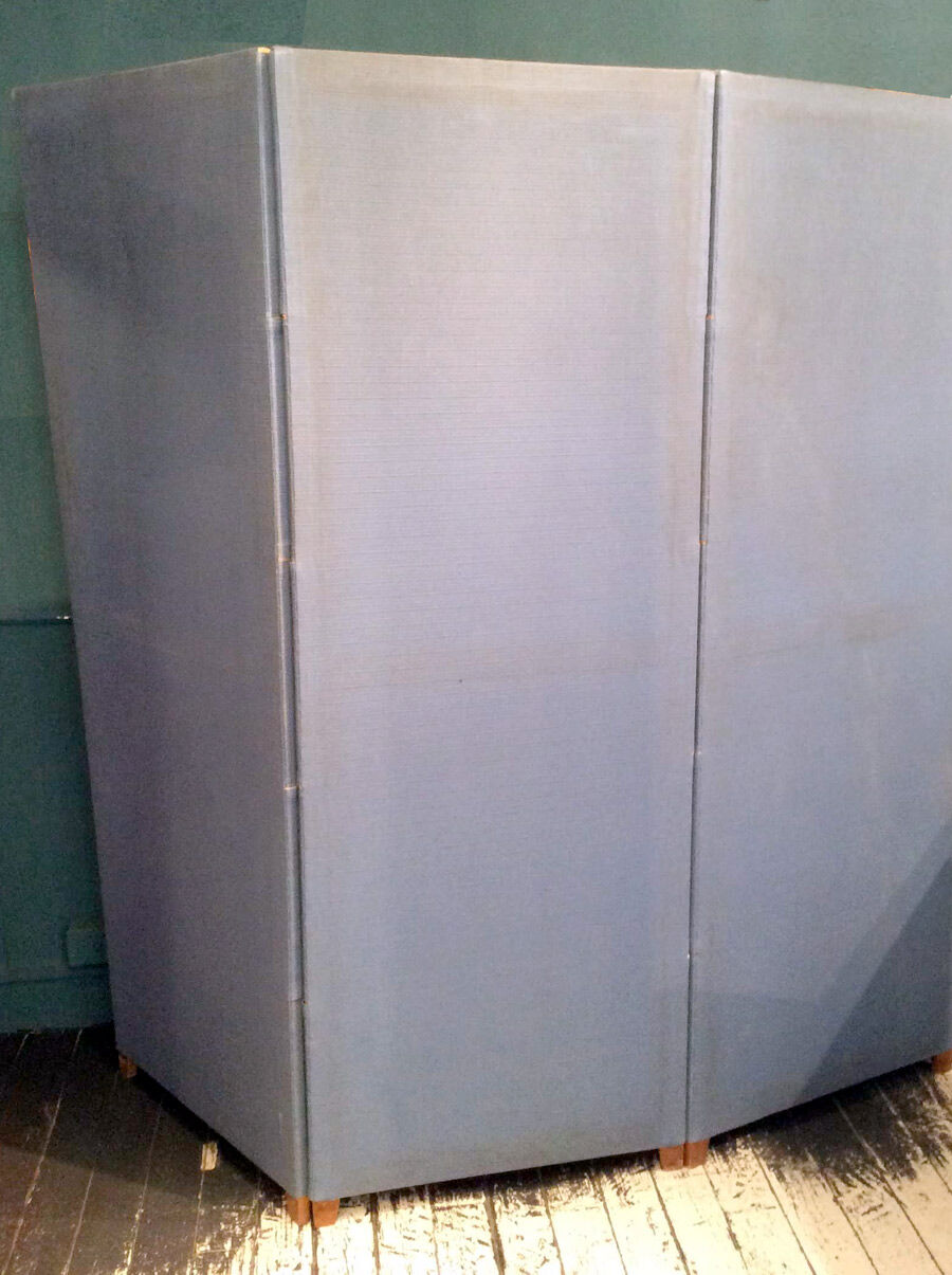 Old screen flowered in 3 parts