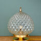 Lampe à poser globe vintage en verre moulé pointes de diamant