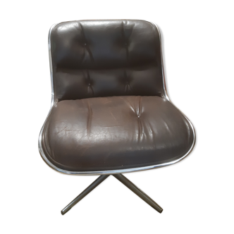 Charles Pollock armchair, Knoll edition