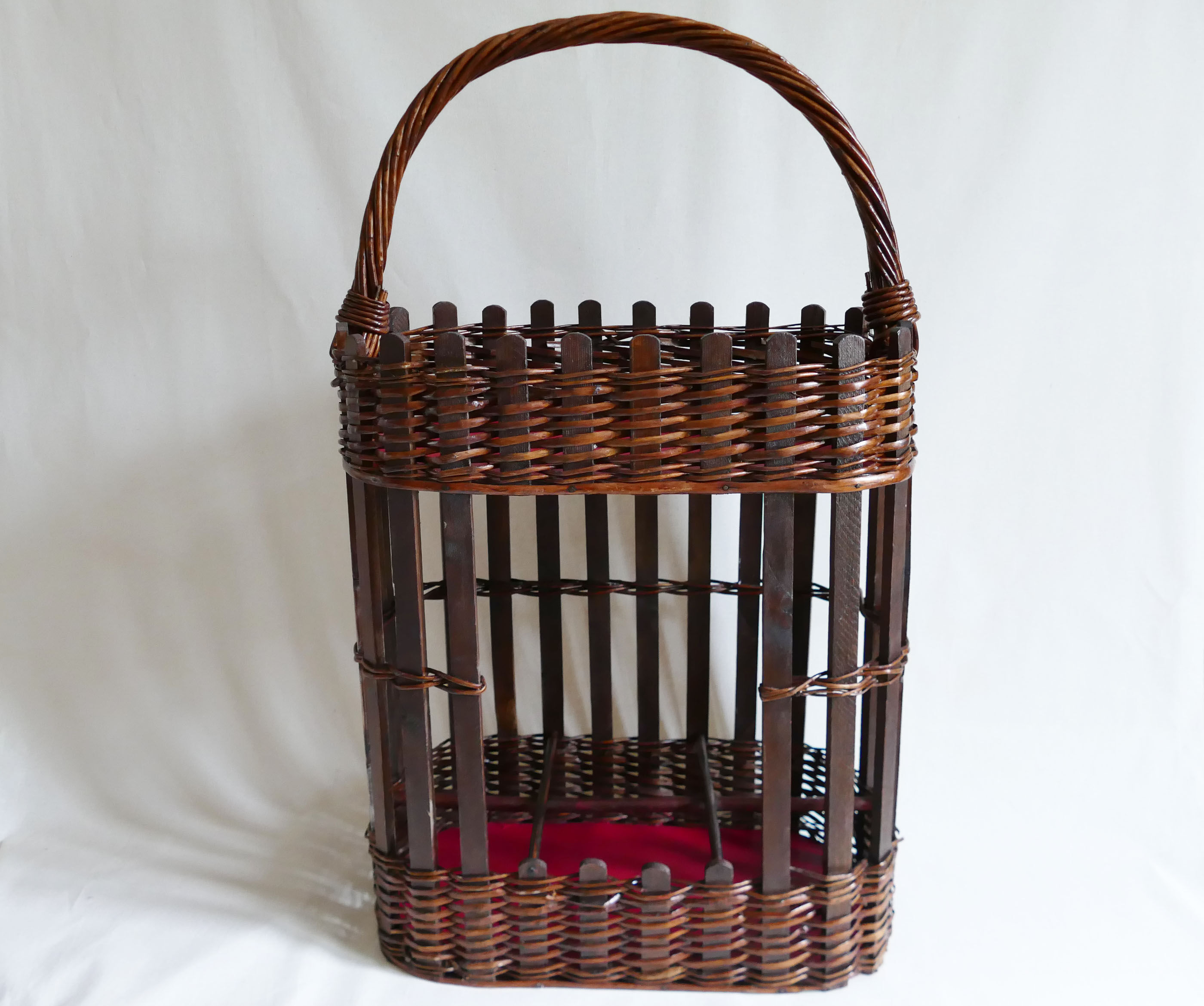 Hand-woven wooden bottle locker, bamboo and wicker