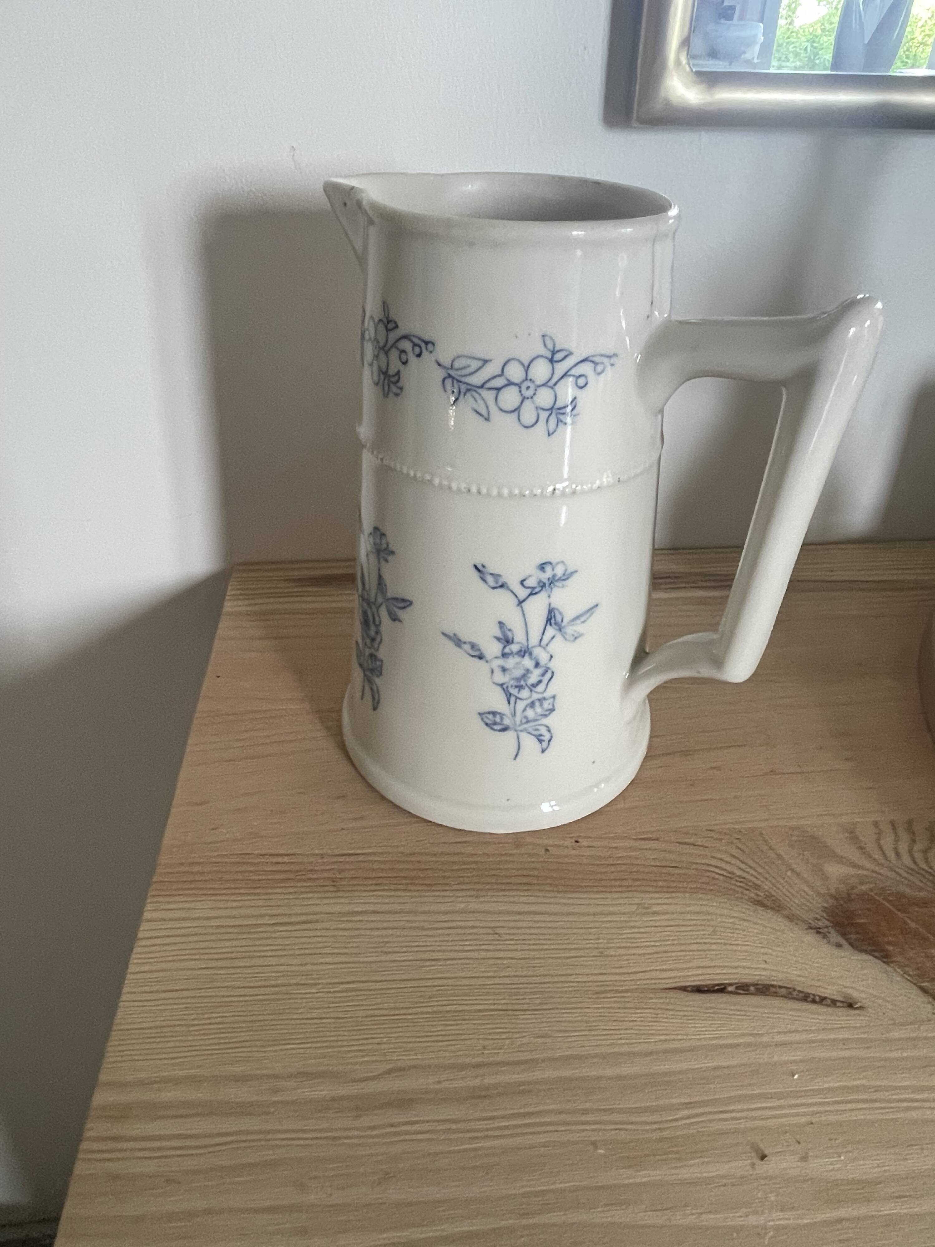Saint Uze pitcher