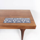 Table basse en palissandre avec carreaux bleus conçue par Johannes Andersen, années 1960
