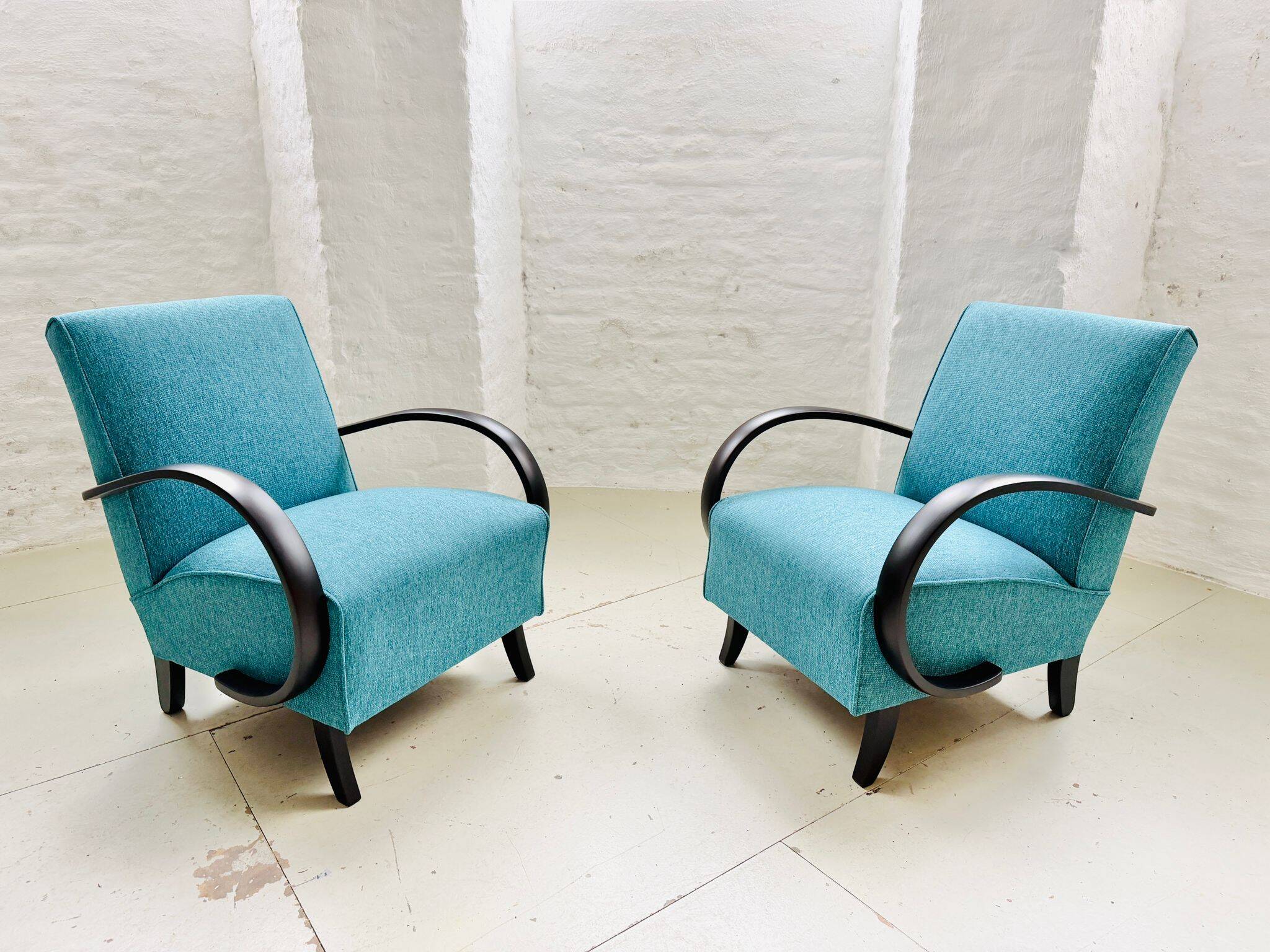 2x Fauteuils Jindrich Halabala originaux 1940