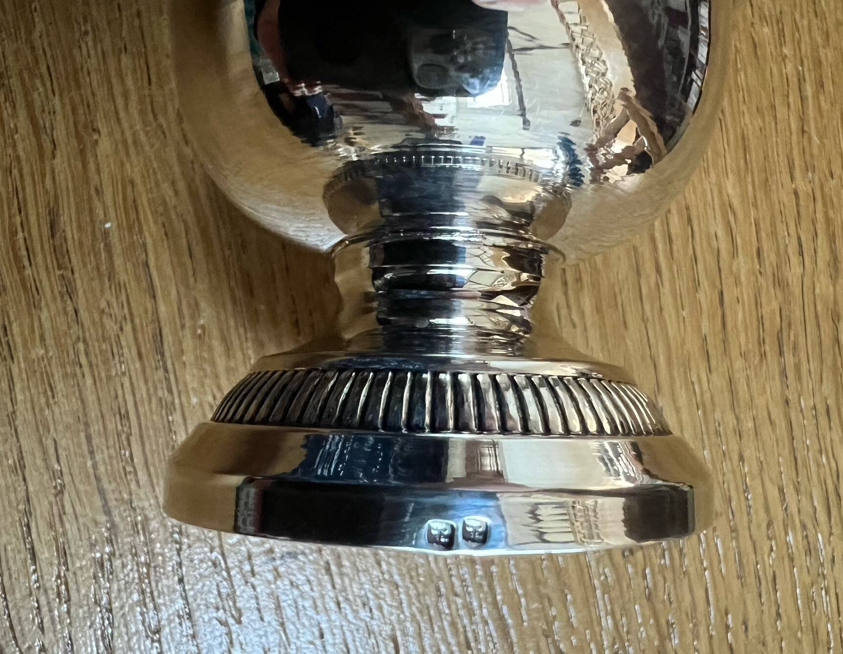 Baluster-shaped sprinkler with gadroons in silver-plated metal with 2 punches