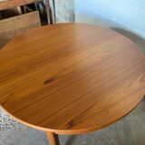 Scandinavian extendable table in teak