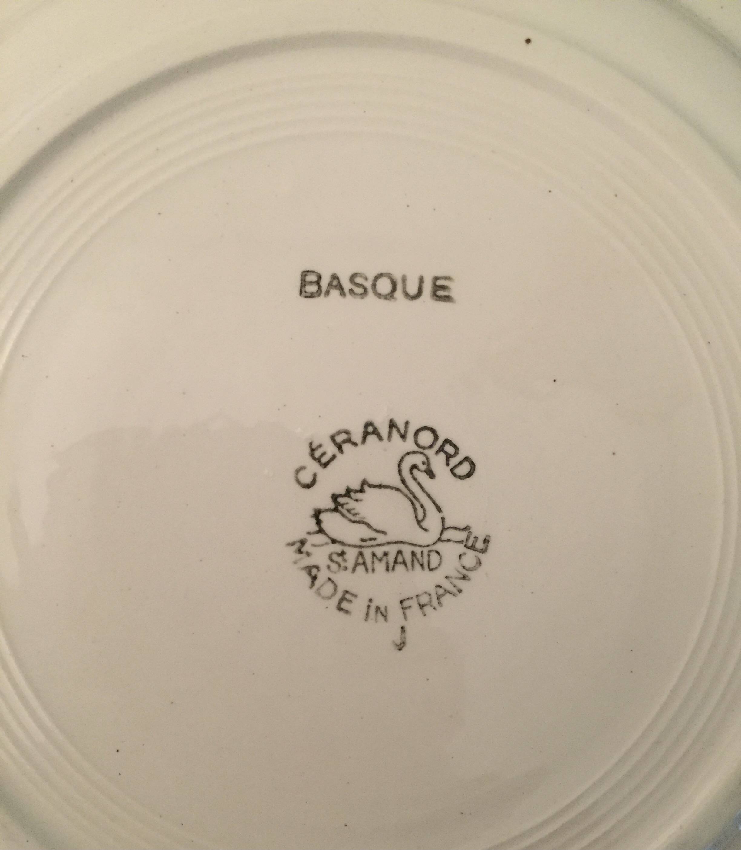 5 assiettes creuses - faïencerie Saint-AMAND CERANOR modèle basque - vintage.art déco