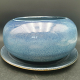Blue ceramic bowl and its undercut