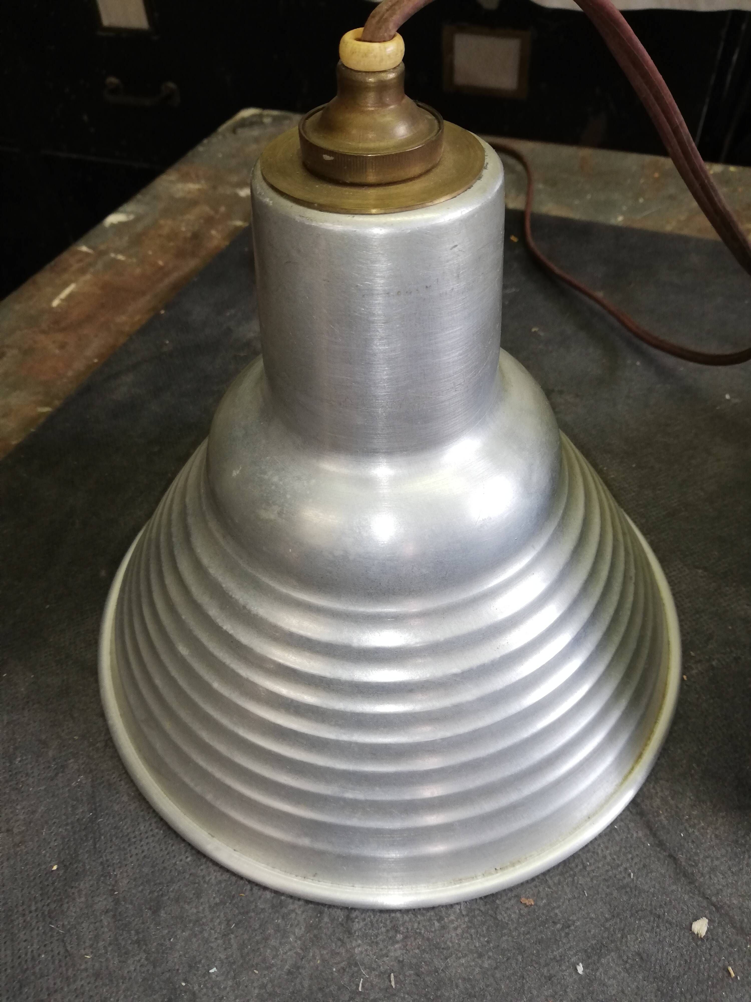 Industrial spotlight lamp