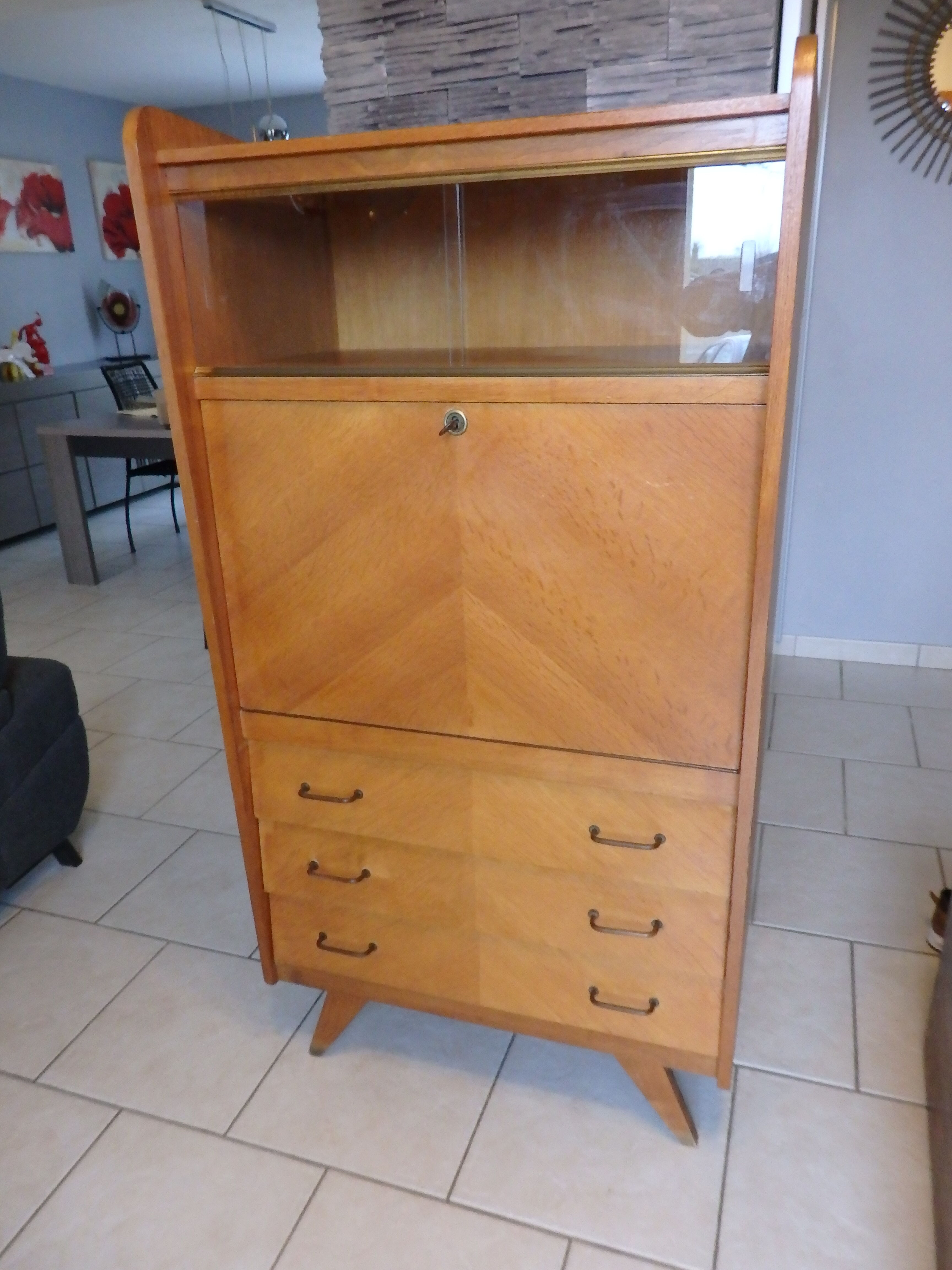 Secretary vintage compass feet