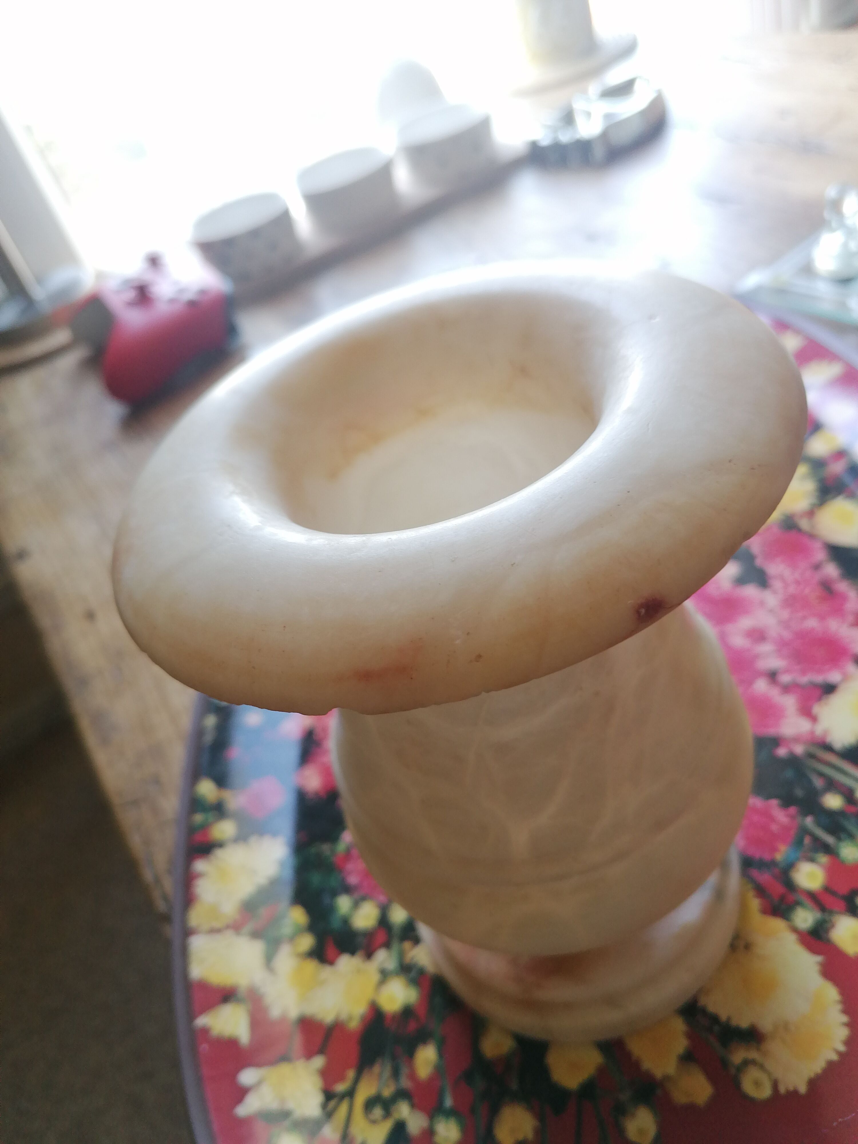Vase en albatre Médicis rosé et creme