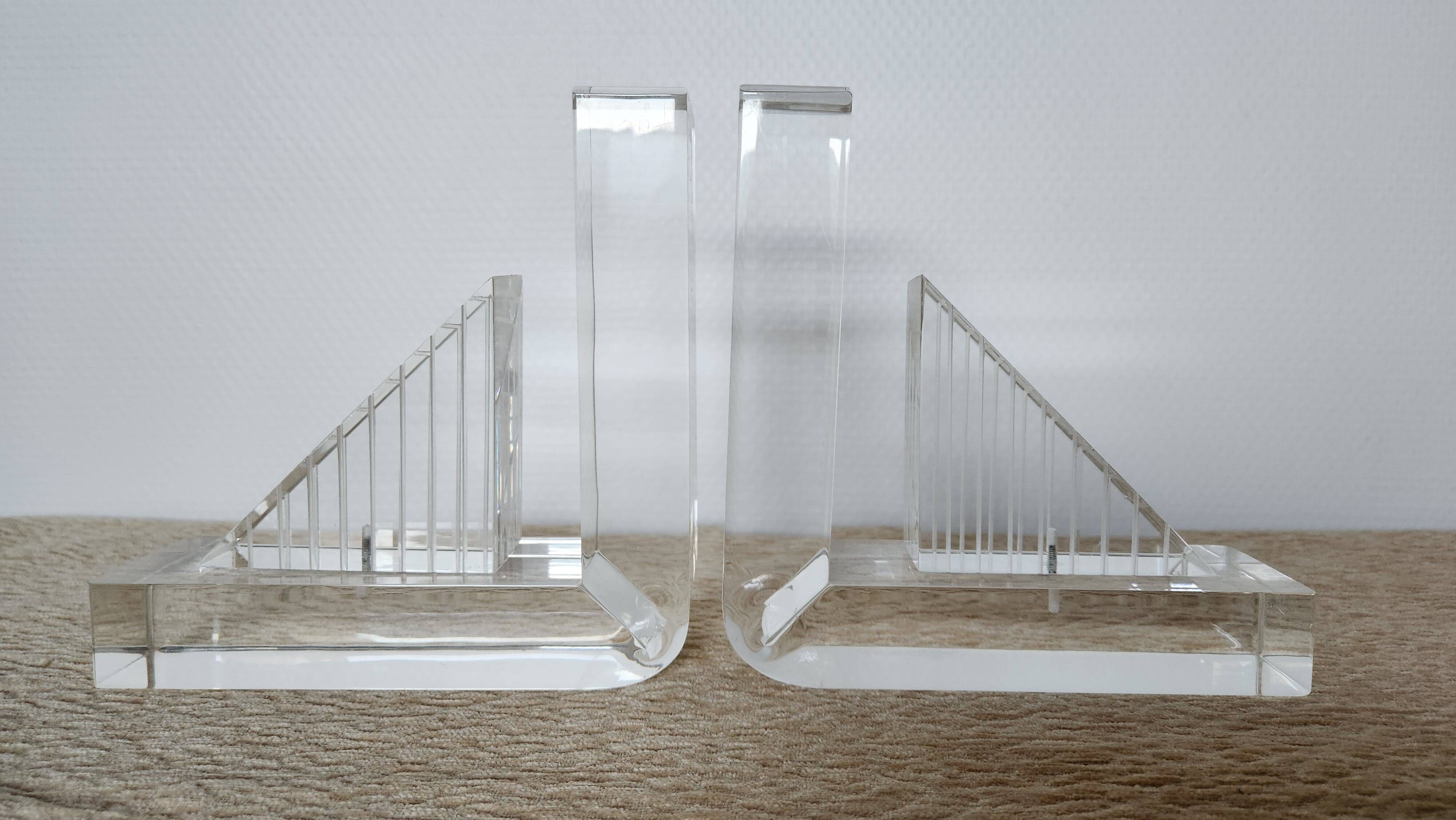 Bookends in solid methacrylate – Rare modernist design, 1980s