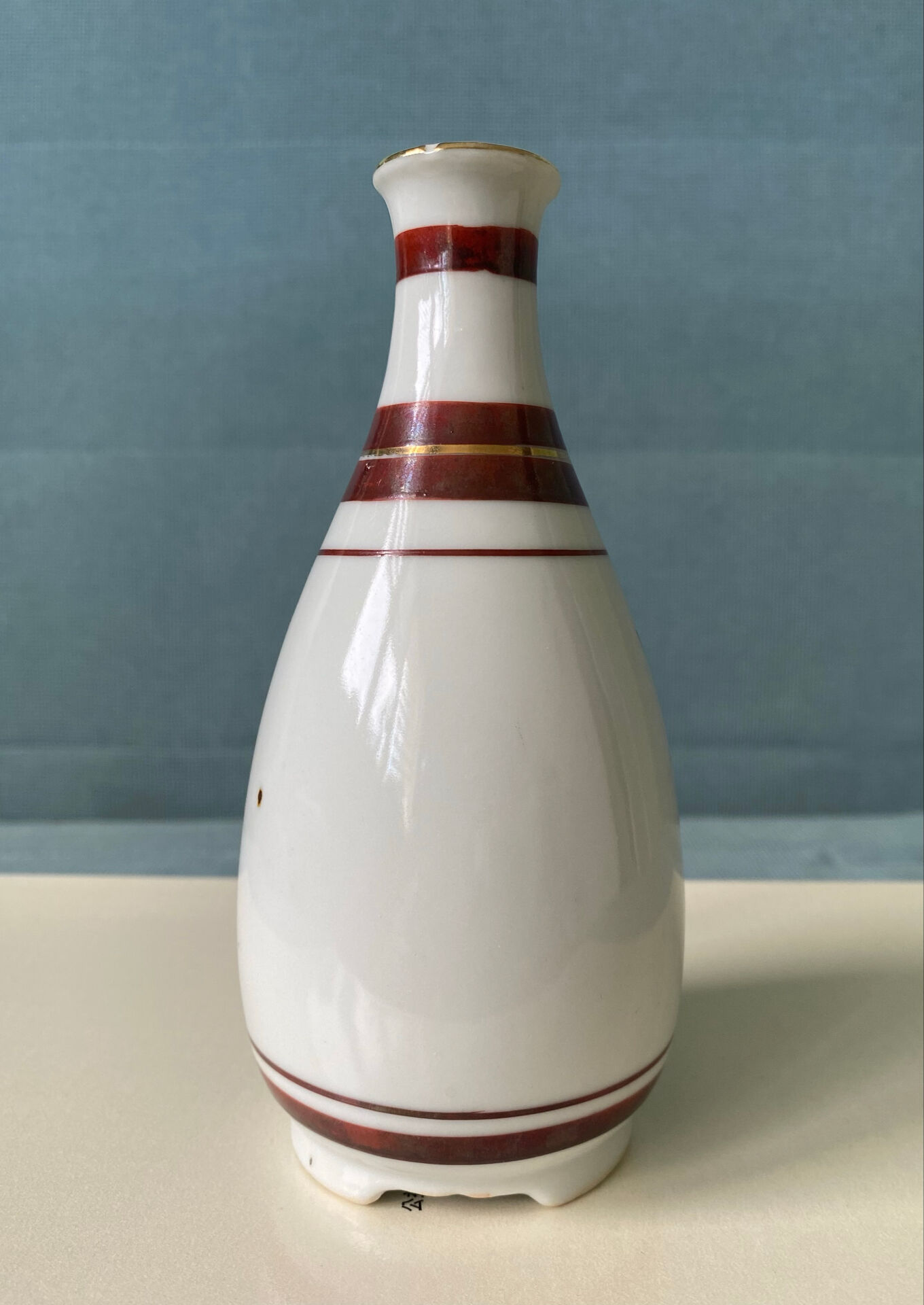 Vintage Japanese sake bottle in porcelain – Kutani – H15 cm