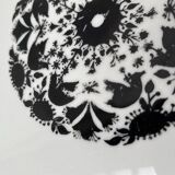 Plate from the postmodern Hilton series by Rosenthal, 1980s.