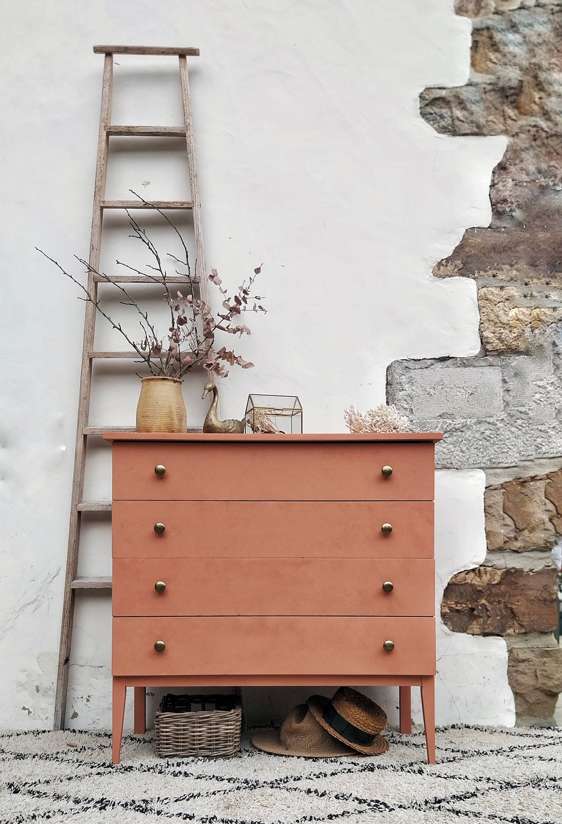 vintage chest of drawers