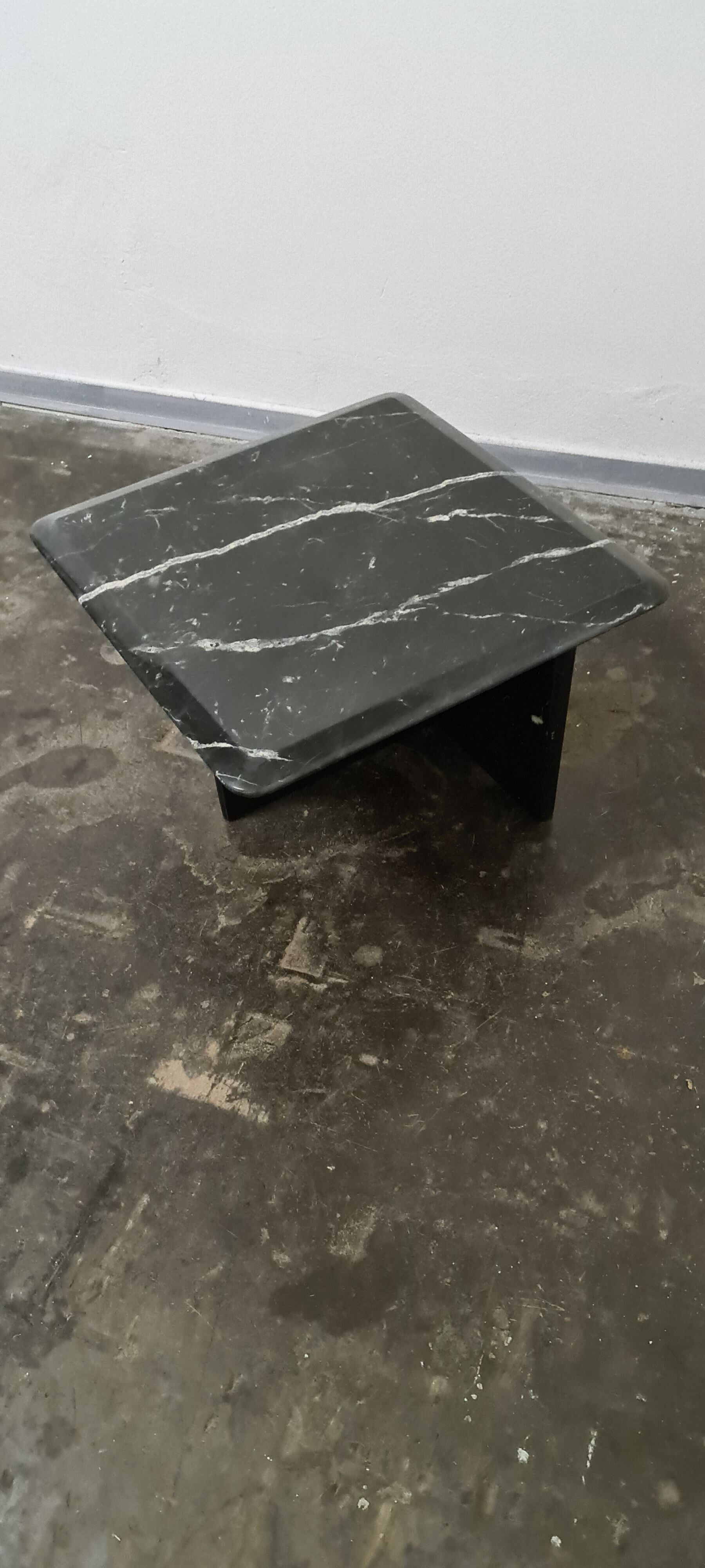 Vintage Black marbel side tabel