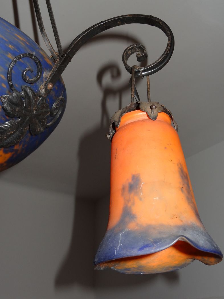 Art Deco Lustre Noverdy France in beaten iron
