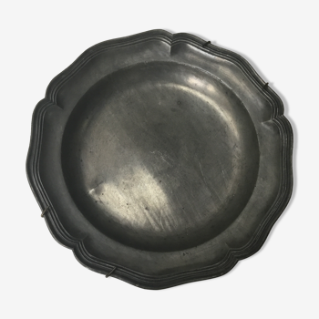 Decorative pewter plate