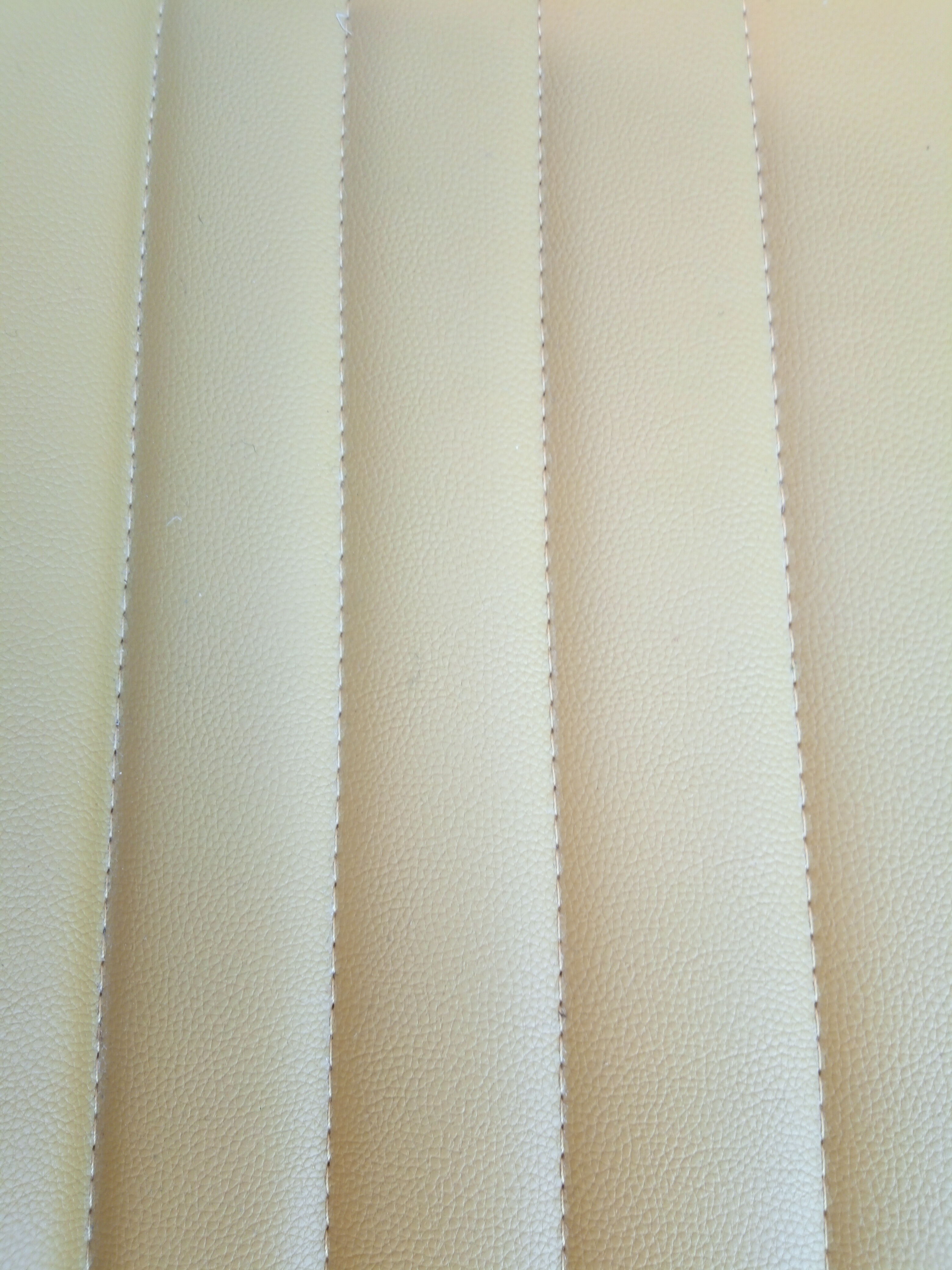 Suite of 6 modernist chairs from the 80s