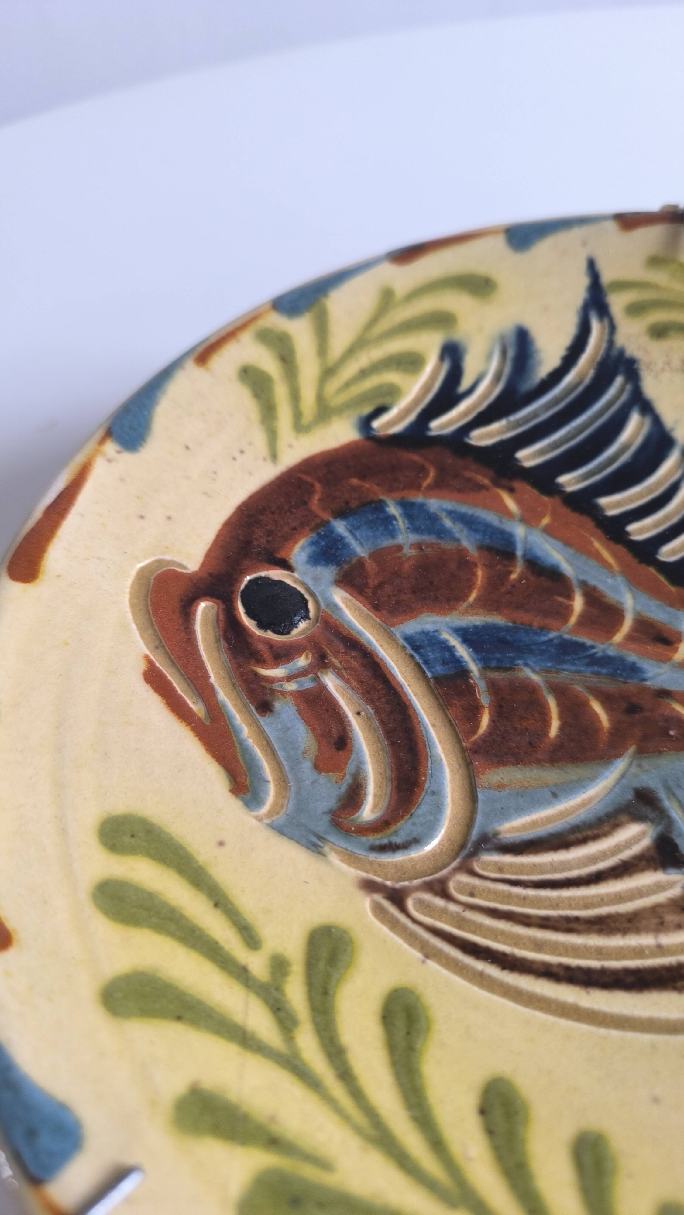 Pair of Salamo la Bisbal hollow dishes