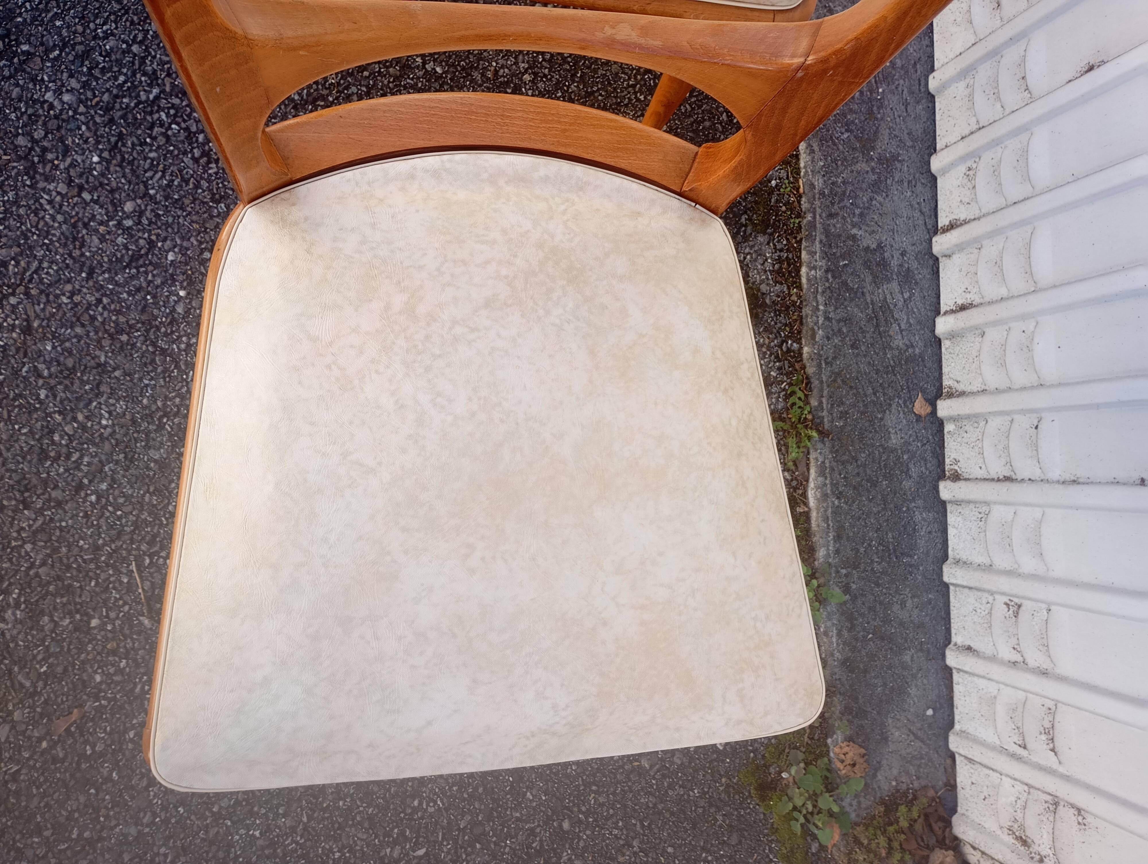 Chaises Gaston Poisson