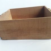 Caisse bois laiterie Charentes