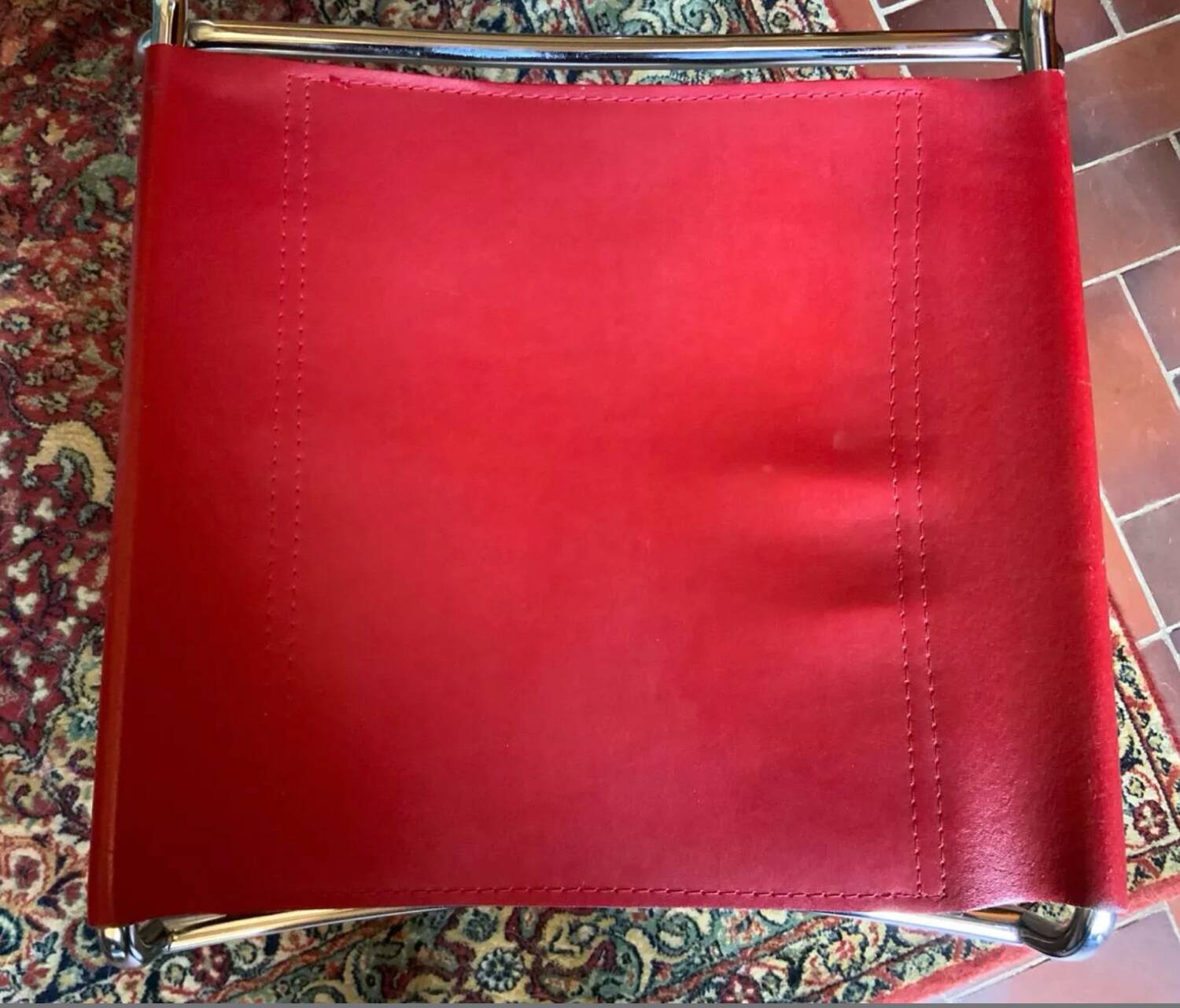 2 tubular chairs in red leatherette, Italy, Design, 1970