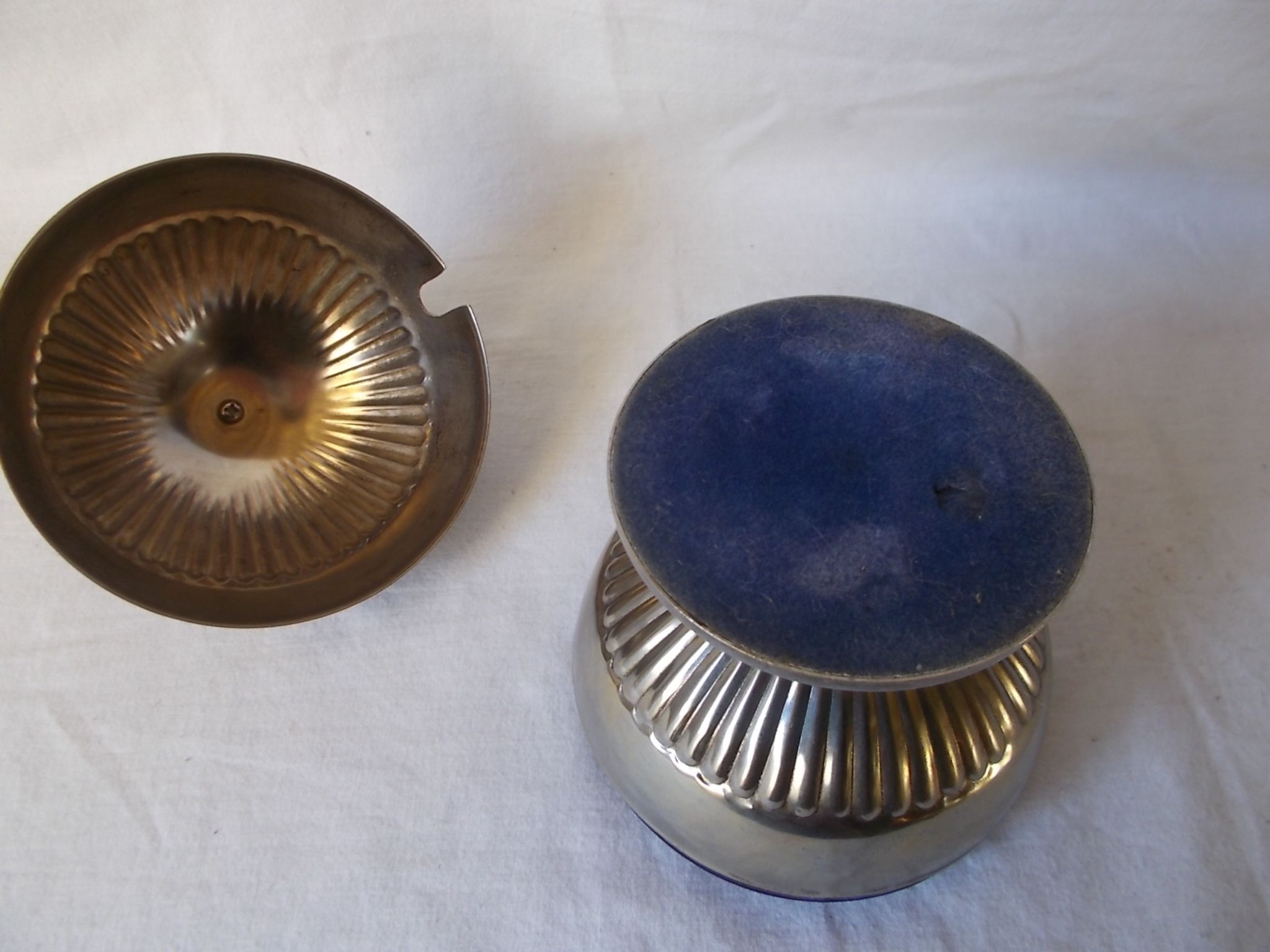 Sucrier en métal et verre bleu