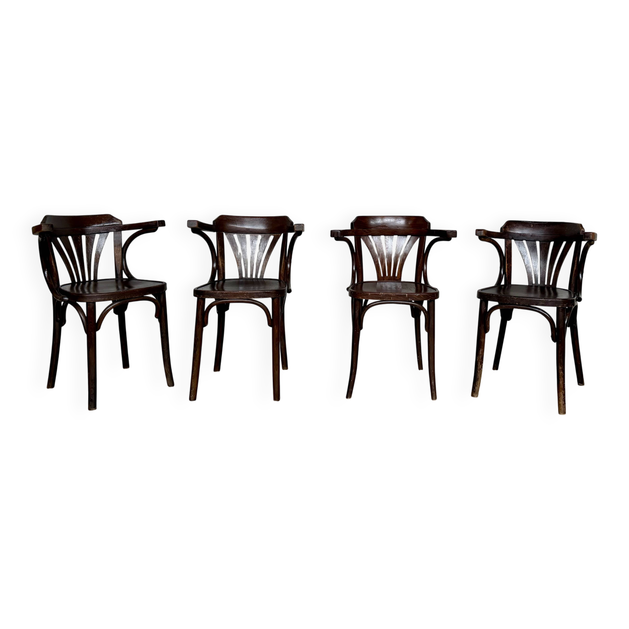 ✨ Set of 4 vintage curved wood armchairs – Timeless elegance