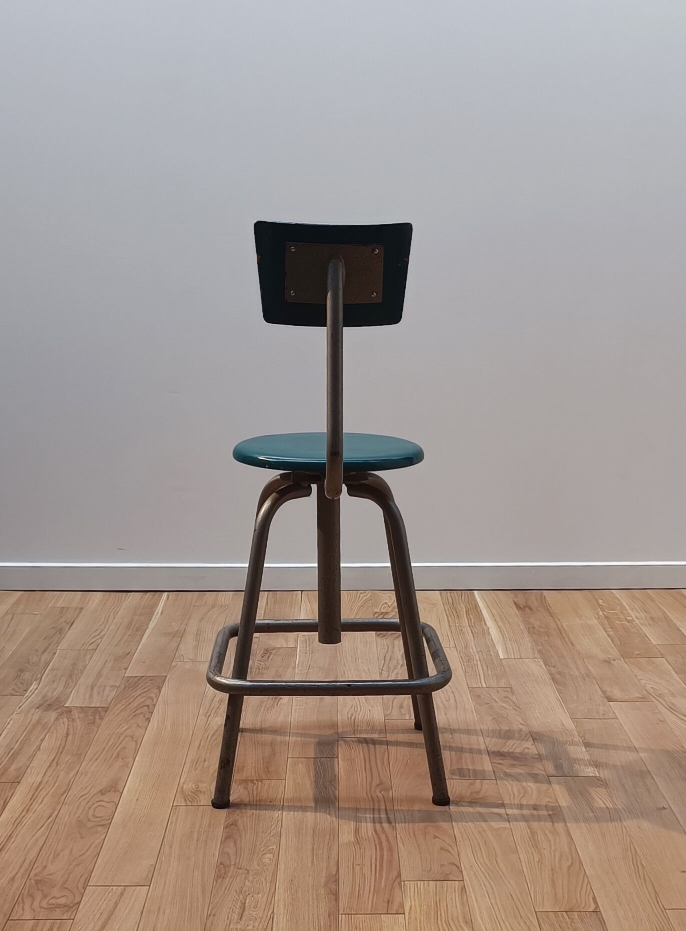 Vintage laboratory chair