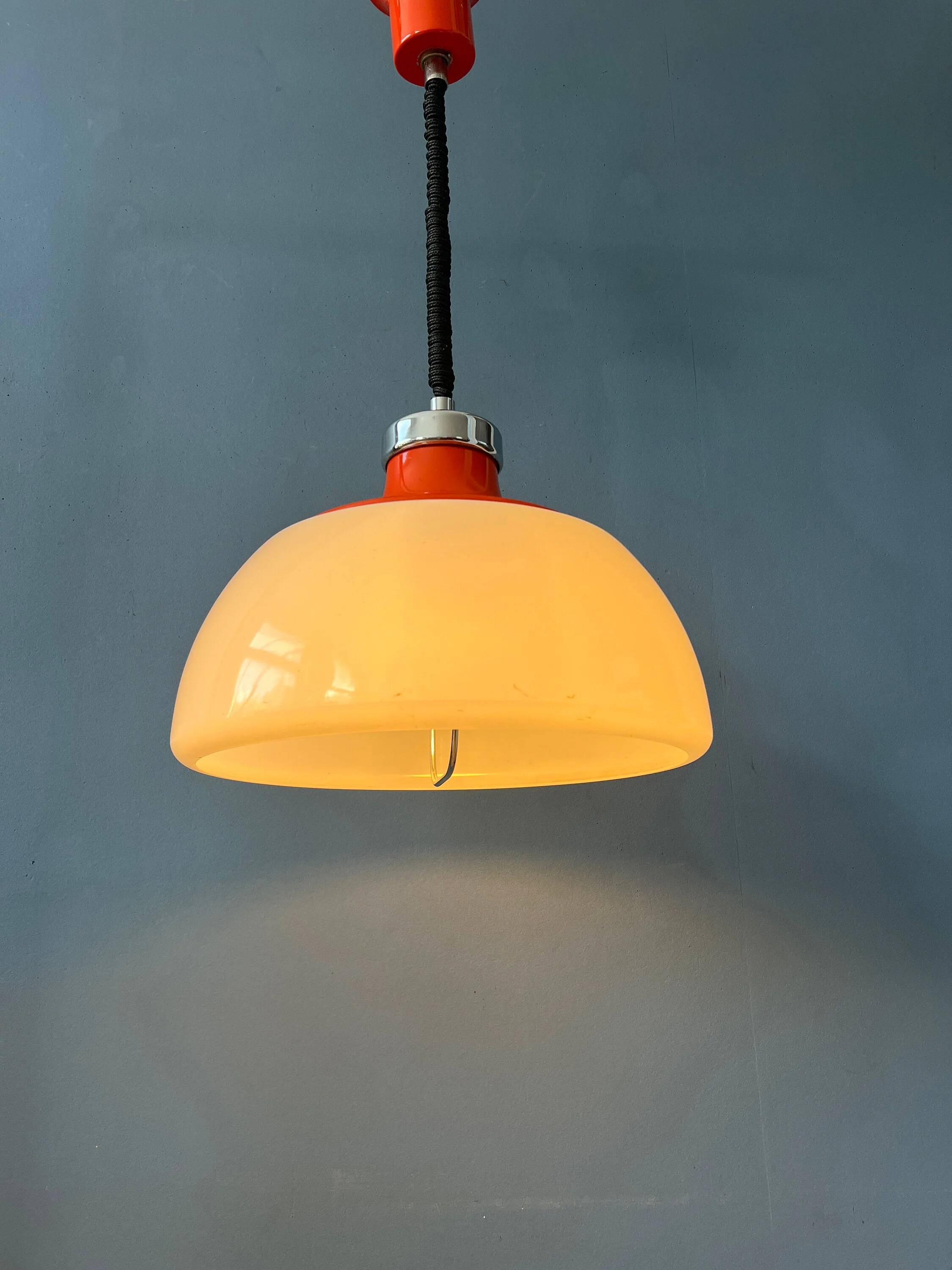 Suspension Space Age massive in white plexiglass Mid-Century with a red top cap.