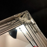 Solid baroque mirror with silver frame - Wood