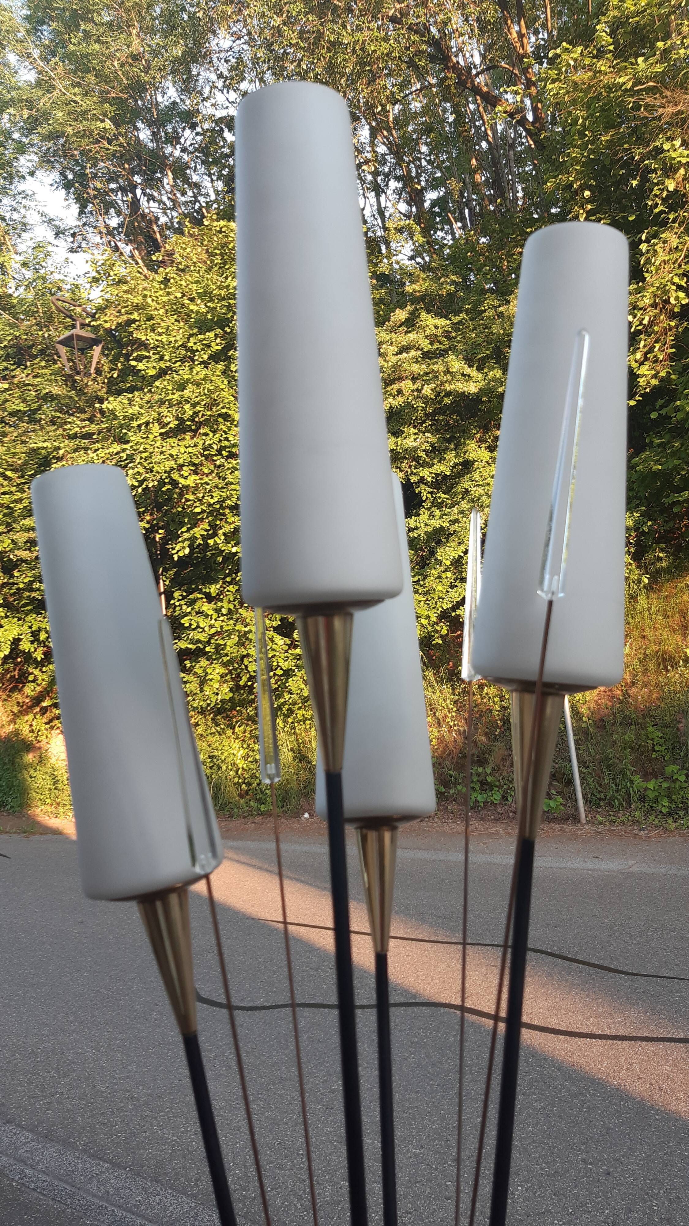 Reed floor lamp for Lunel house