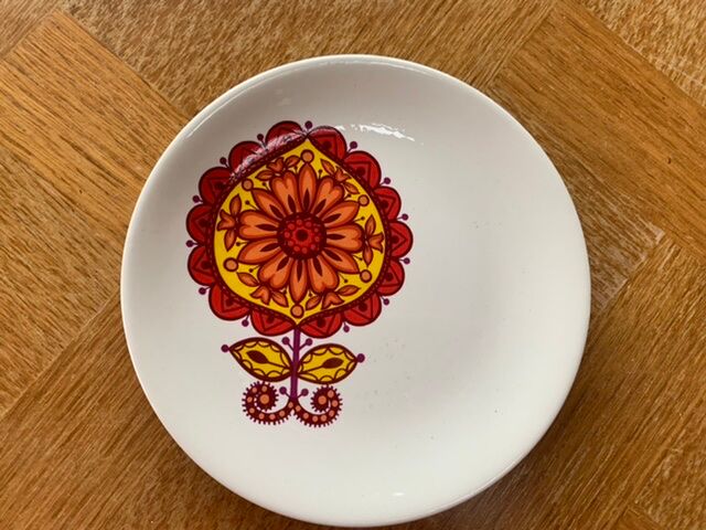 5 plates kg luneville France vintage 1970