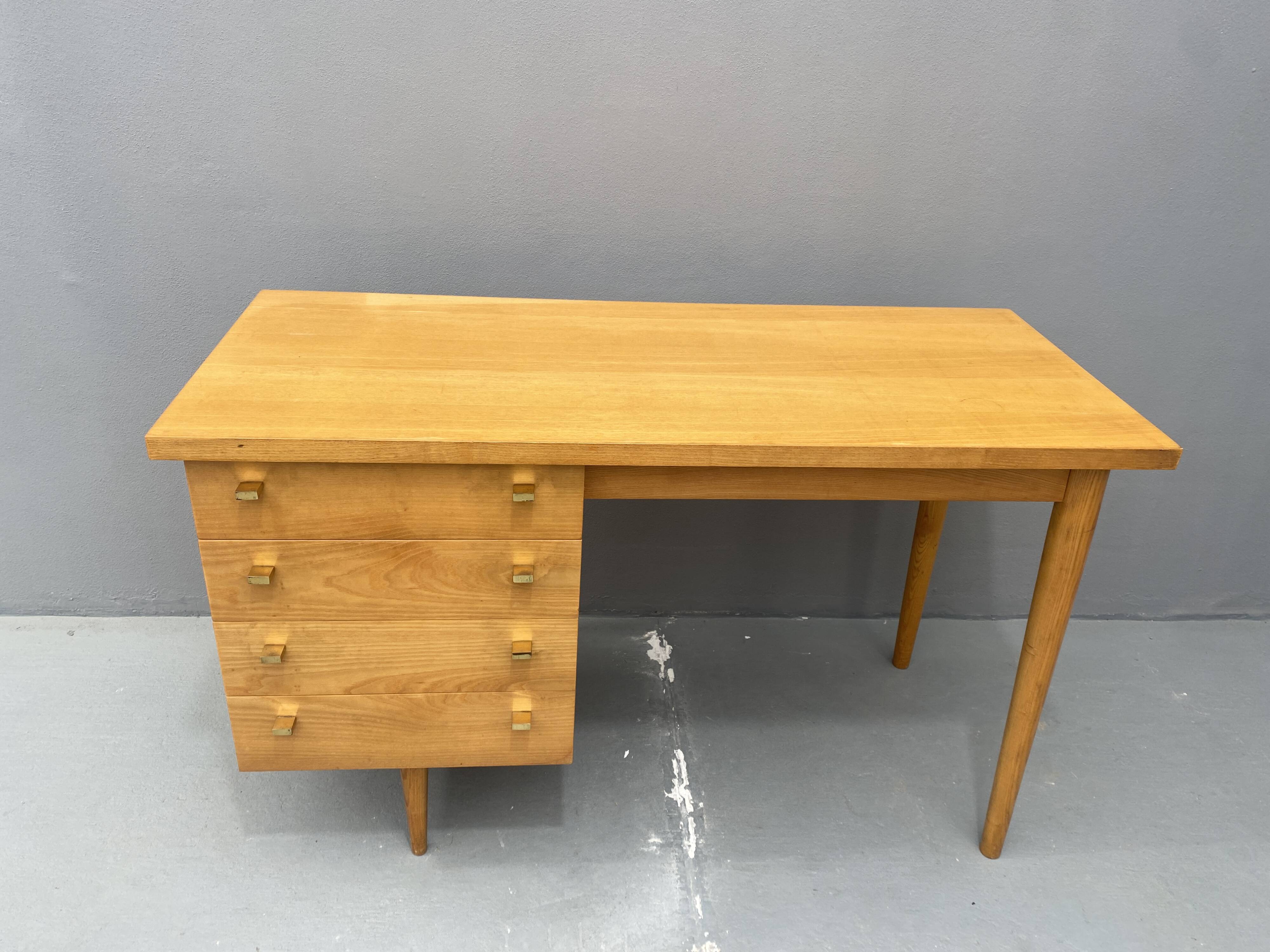 Bureau en hêtre, Tchécoslovaquie 1970