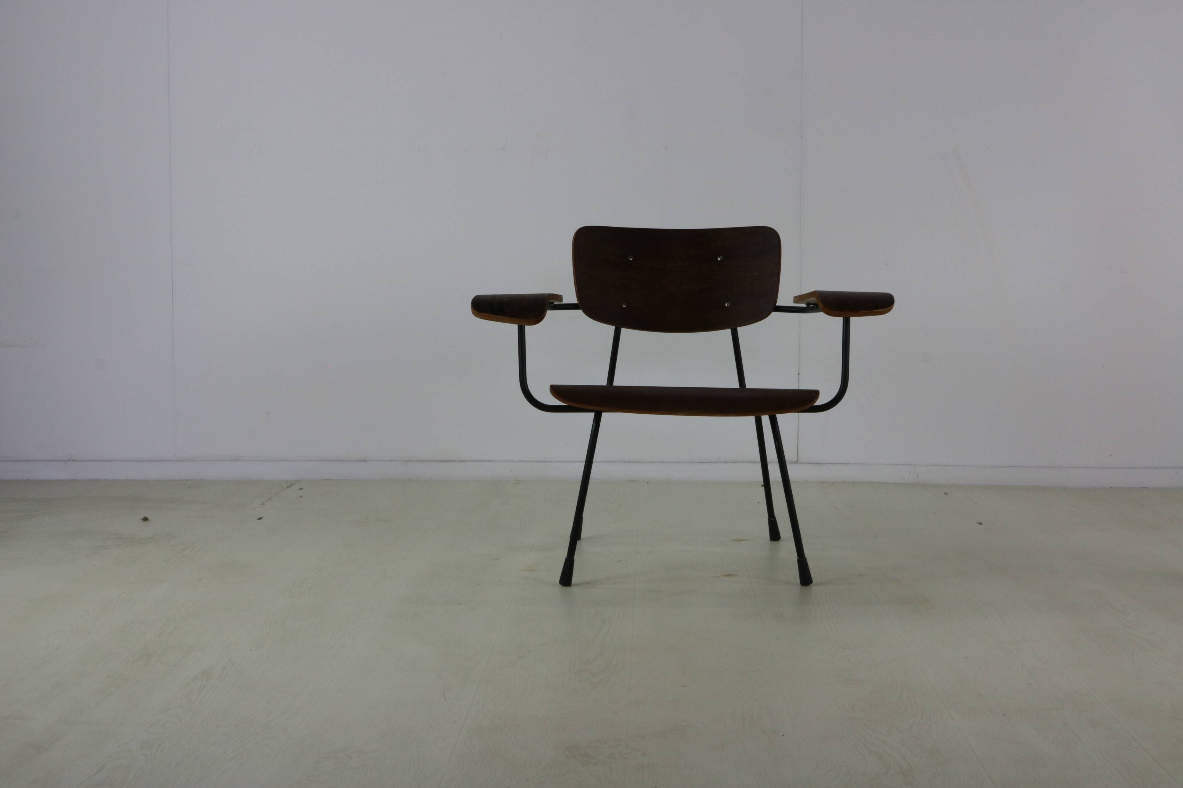 Sixties bent plywood design lounge chair by Tjerk Reijenga for Pilastro Hol